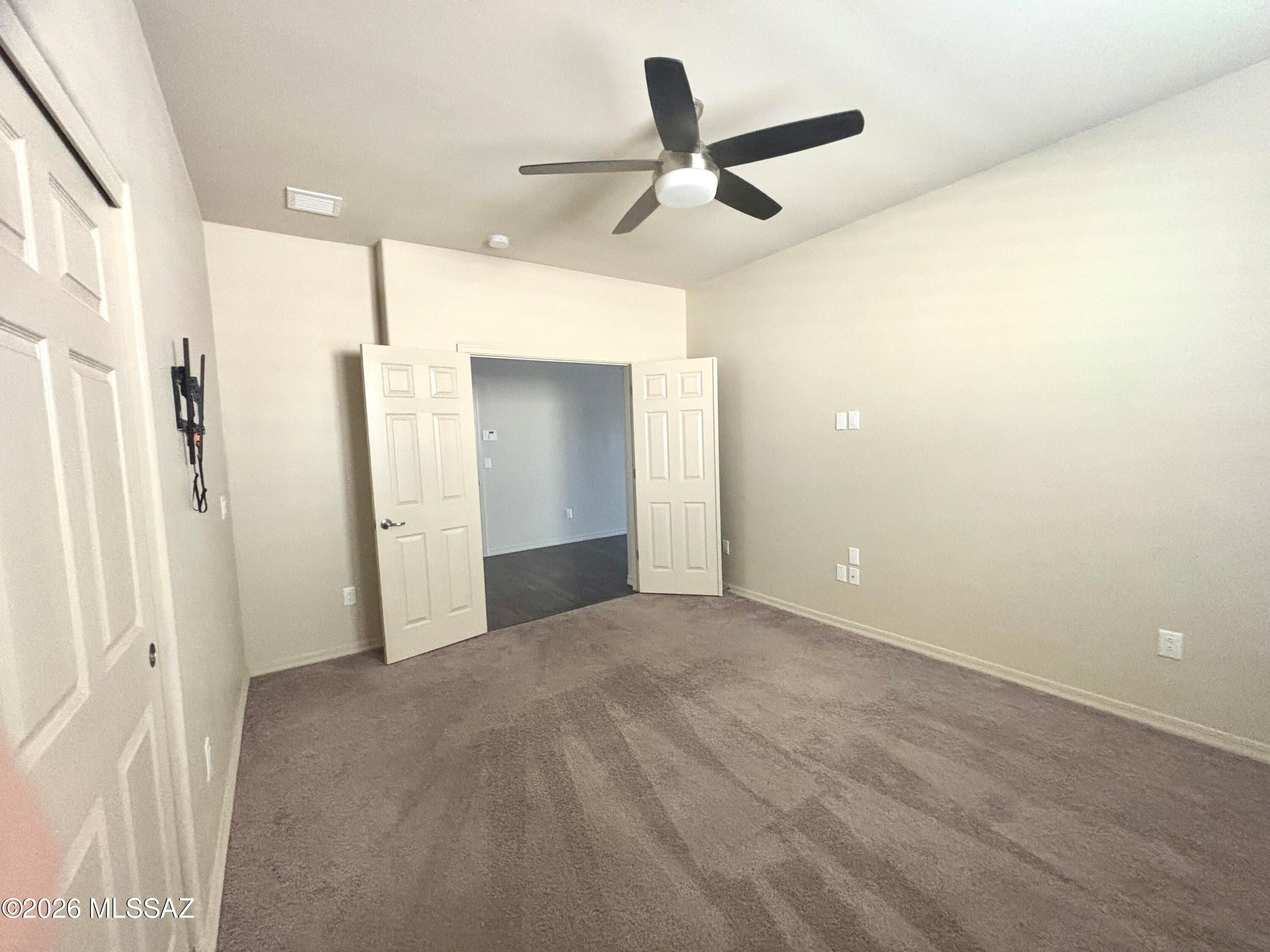 The Schoolyard SQ20152590529 - Residential Lease