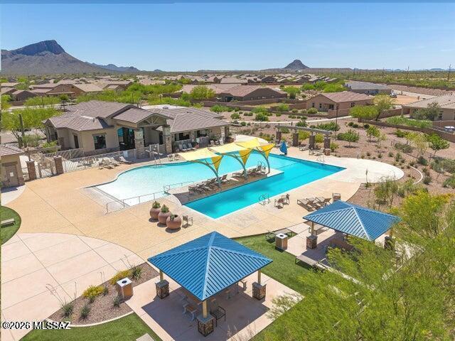Saguaro Bloom 7B - Residential