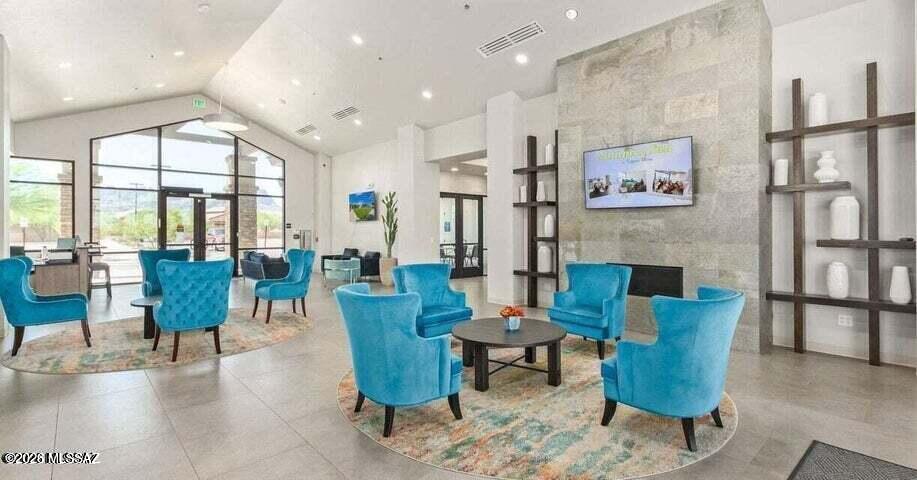 Saguaro Bloom 7B - Residential