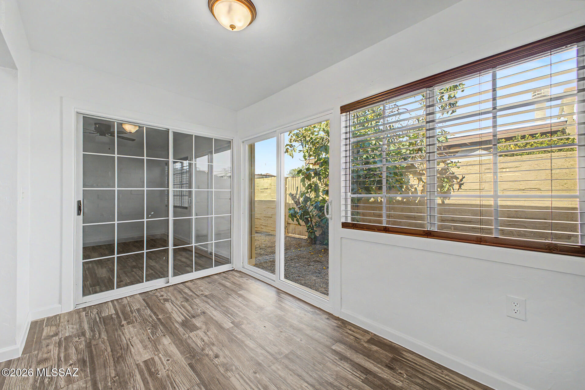 Mira Loma Townhouses Amended (1-44) - Residential