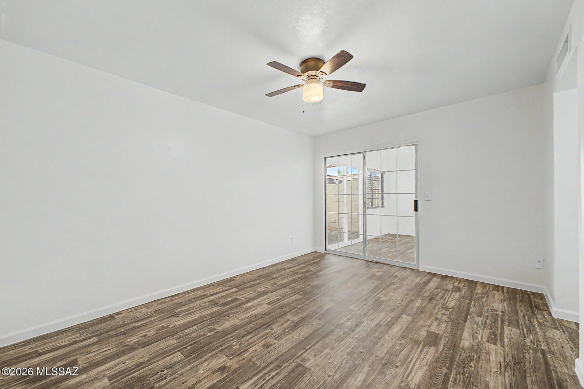 Mira Loma Townhouses Amended (1-44) - Residential