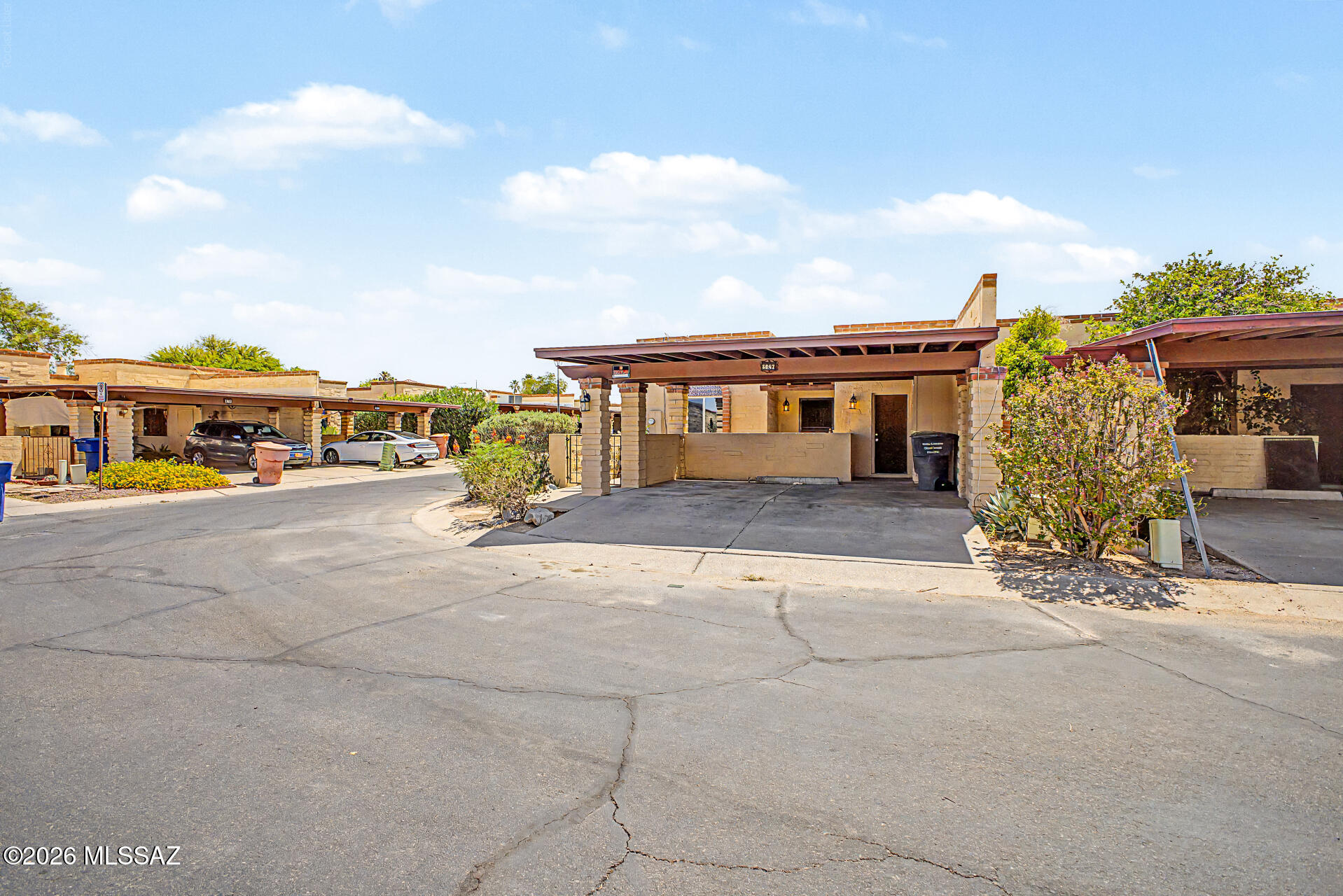 Mira Loma Townhouses Amended (1-44) - Residential
