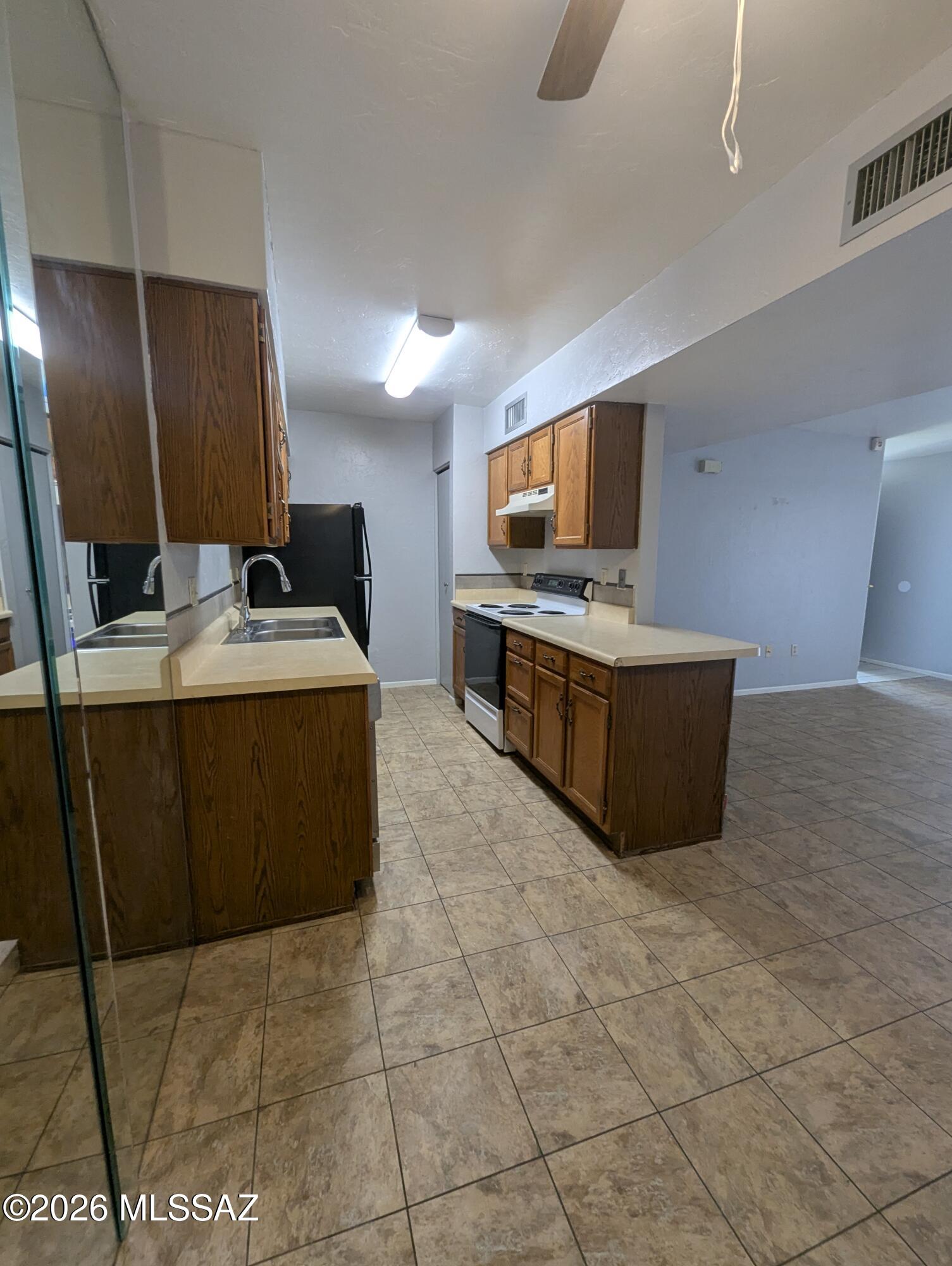 Casa Bonita Condominiums(1-36) - Residential Lease