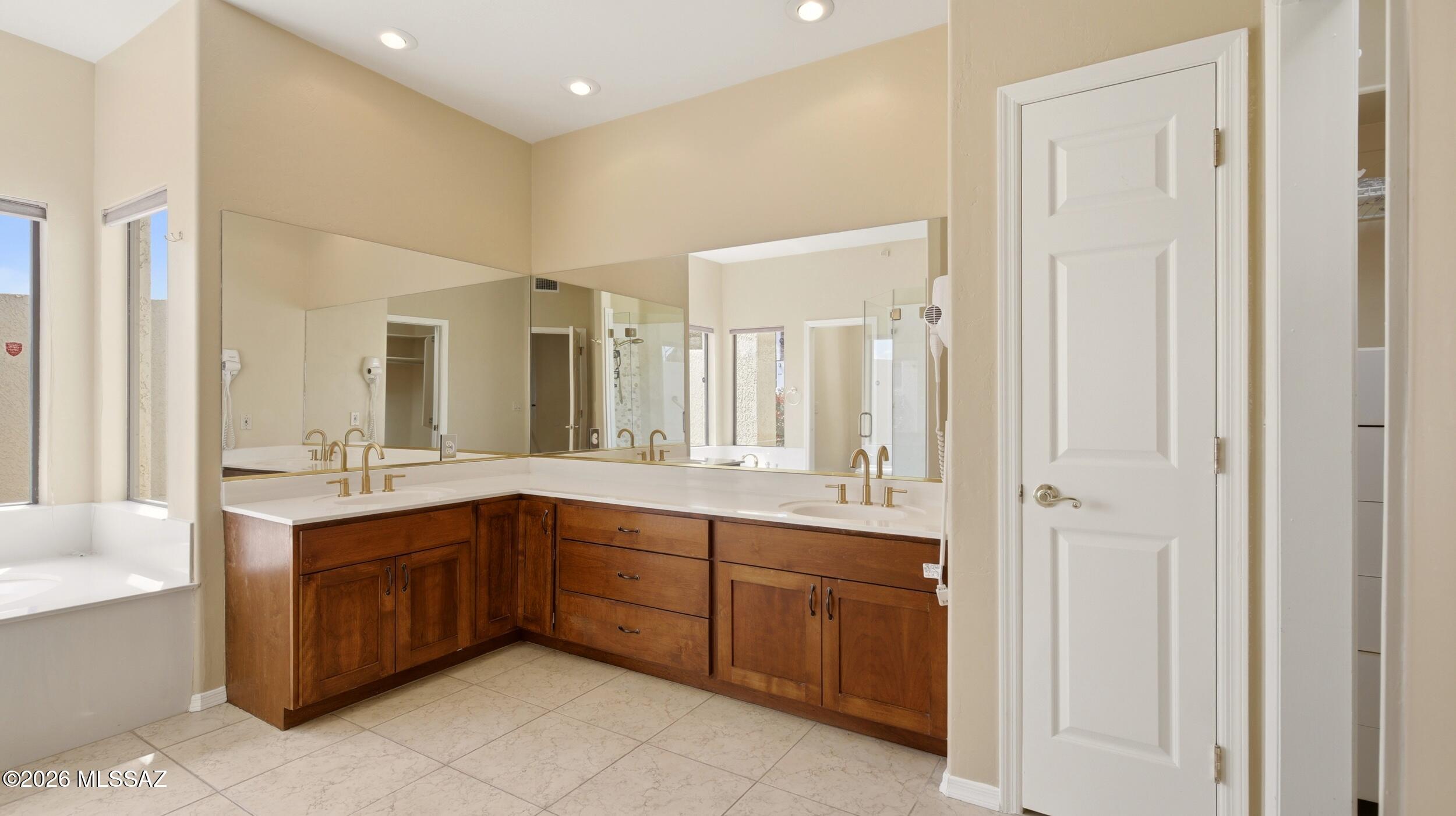 River Oak Estates (1-46) - Residential
