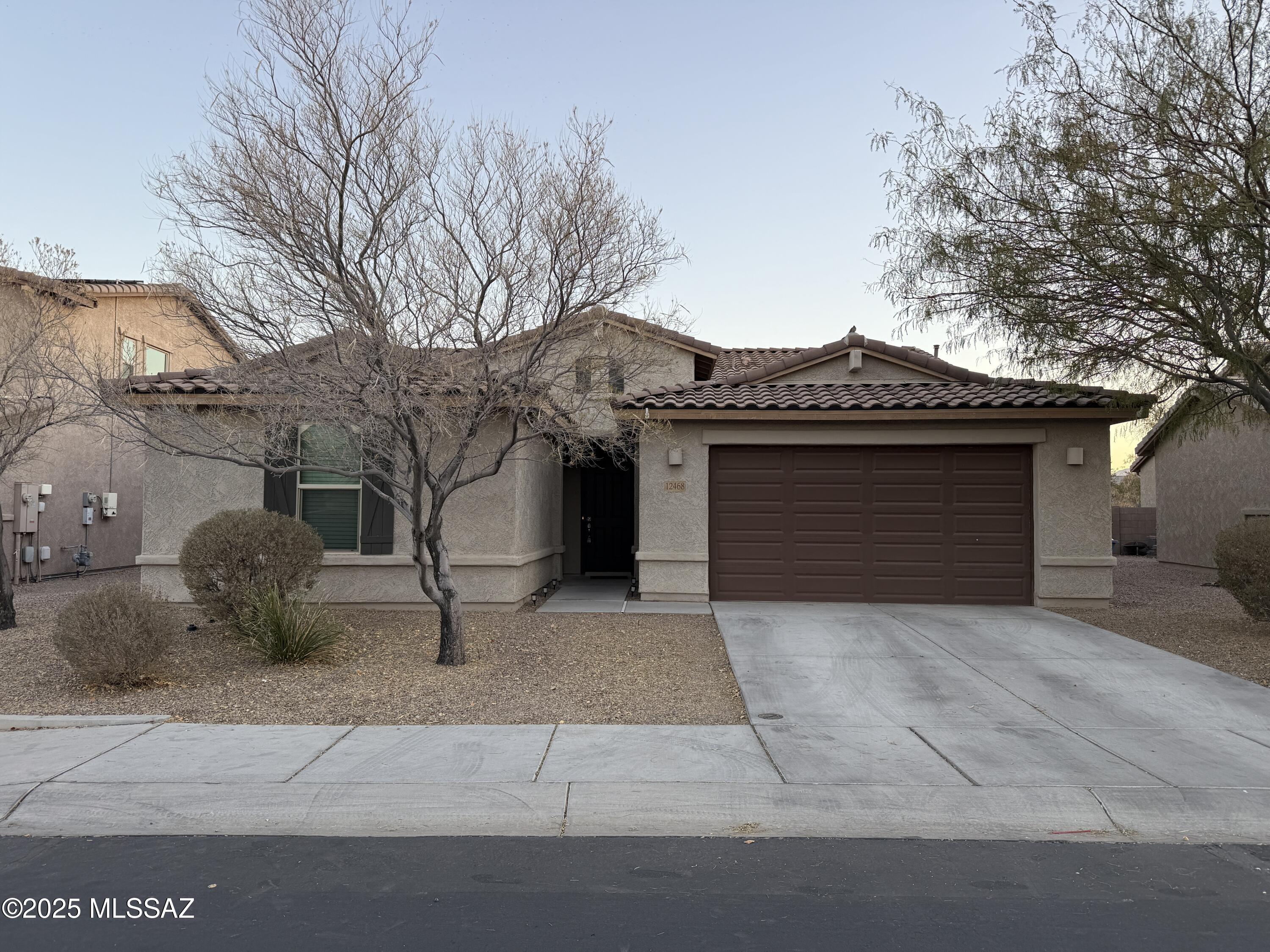 Gladden Farms Block 16 (1-89) - Residential Lease