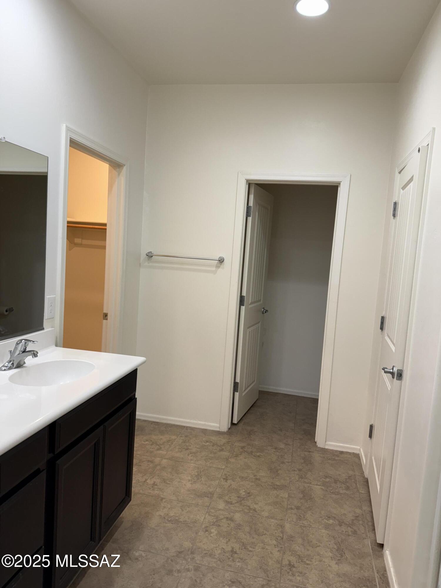 Gladden Farms Block 16 (1-89) - Residential Lease
