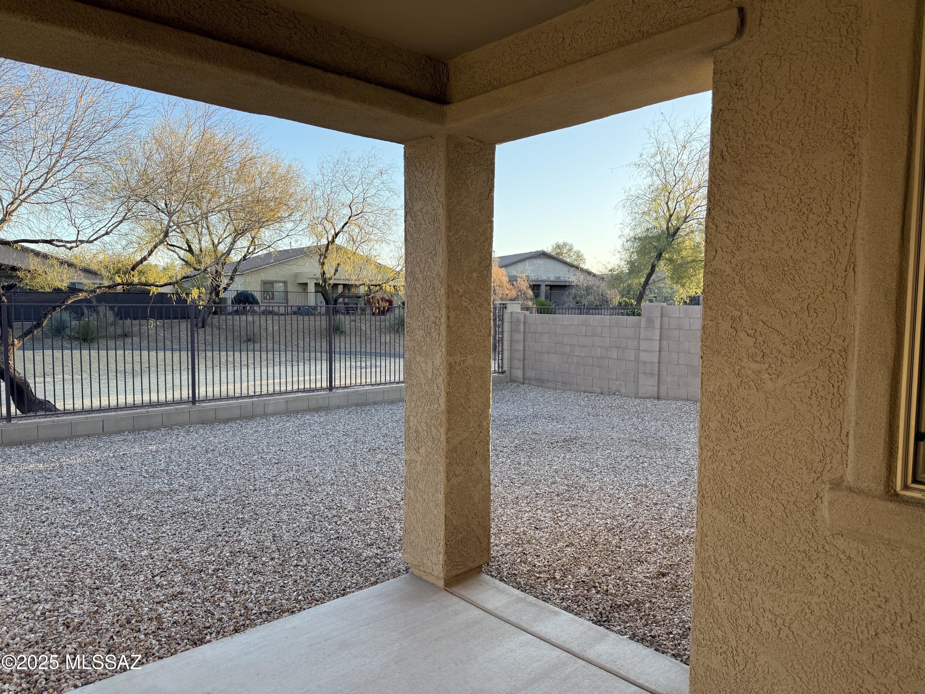 Gladden Farms Block 16 (1-89) - Residential Lease
