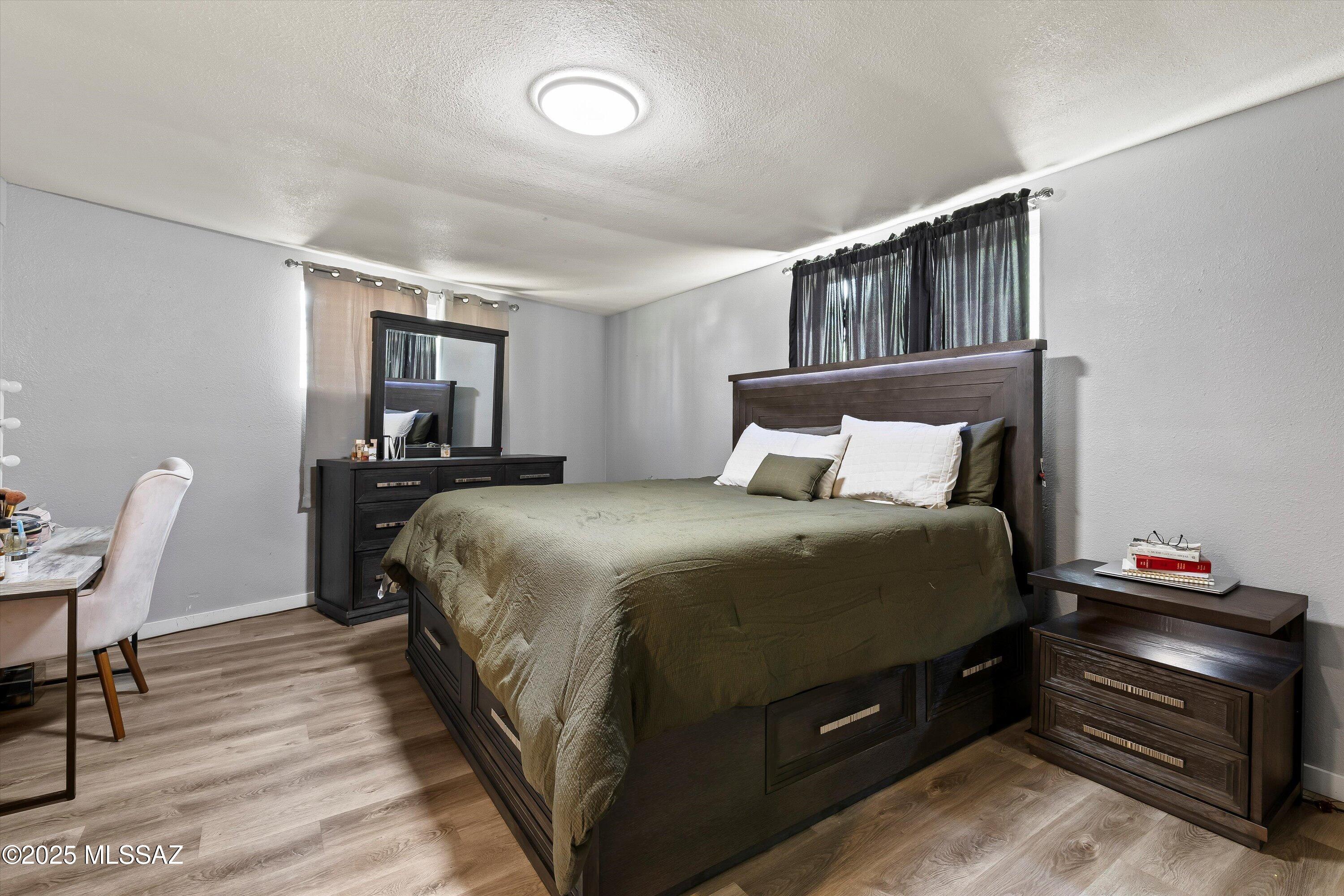 Los Robles Estates - Residential
