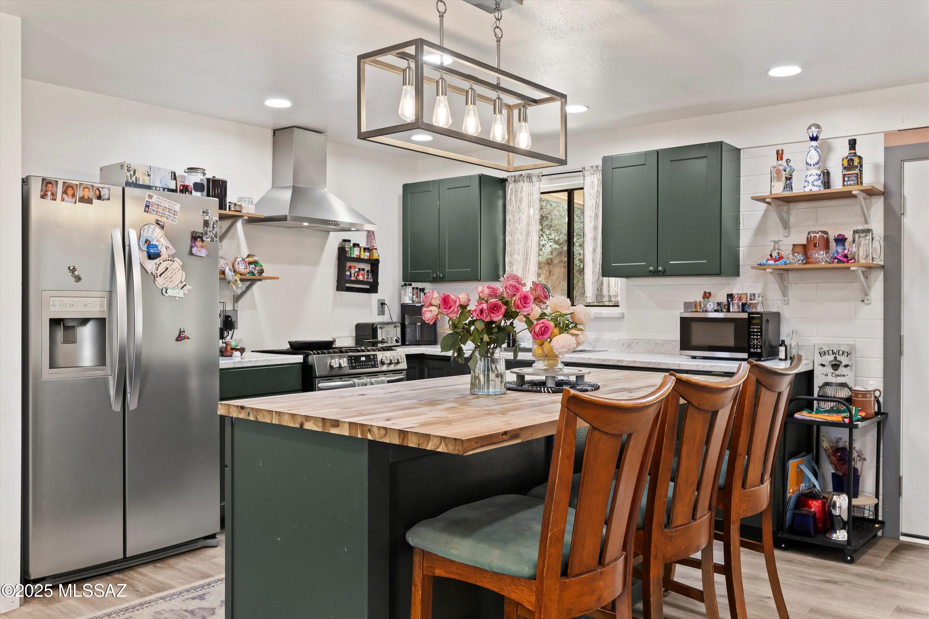 Los Robles Estates - Residential