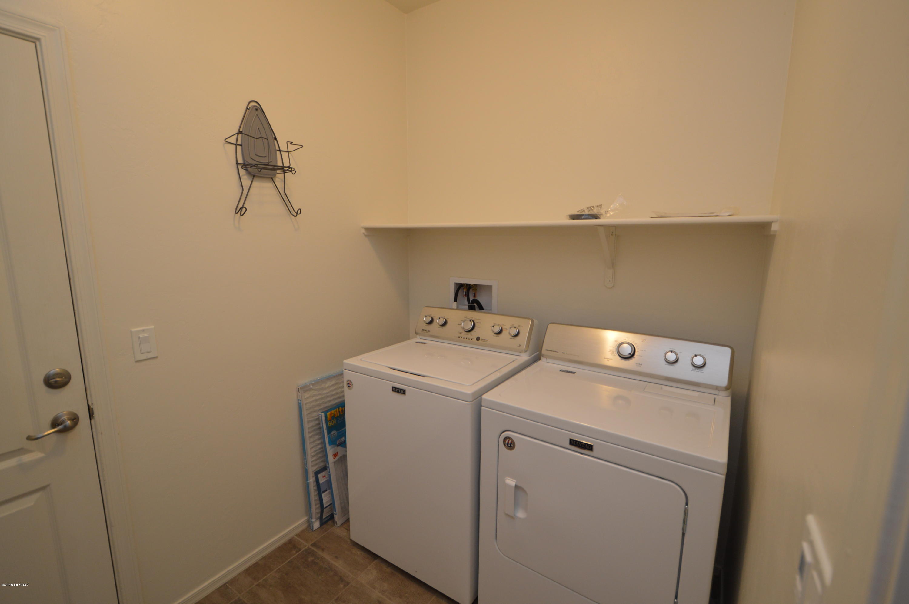 Mountain Vail Estates (136-501) - Residential Lease