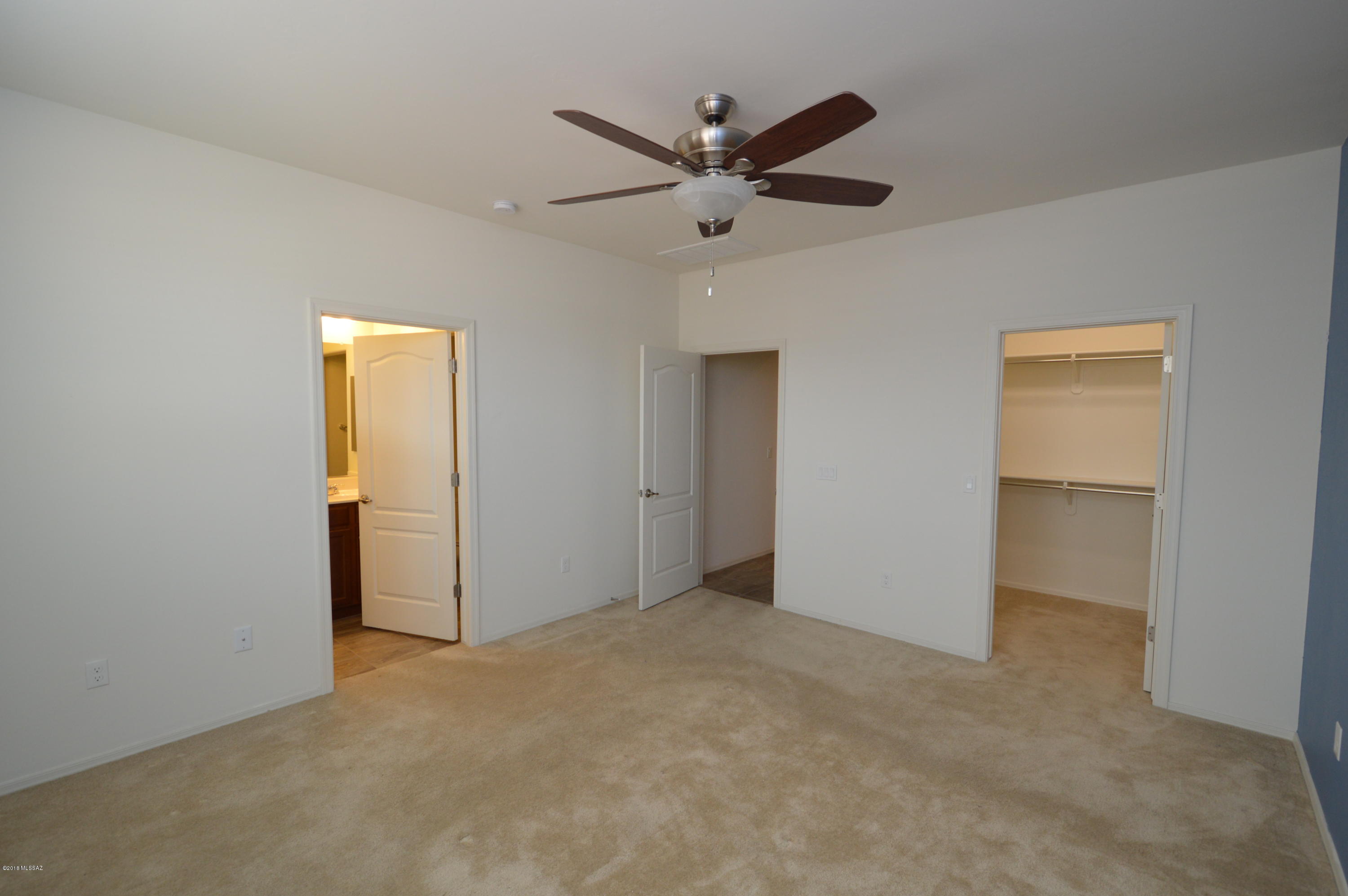 Mountain Vail Estates (136-501) - Residential Lease