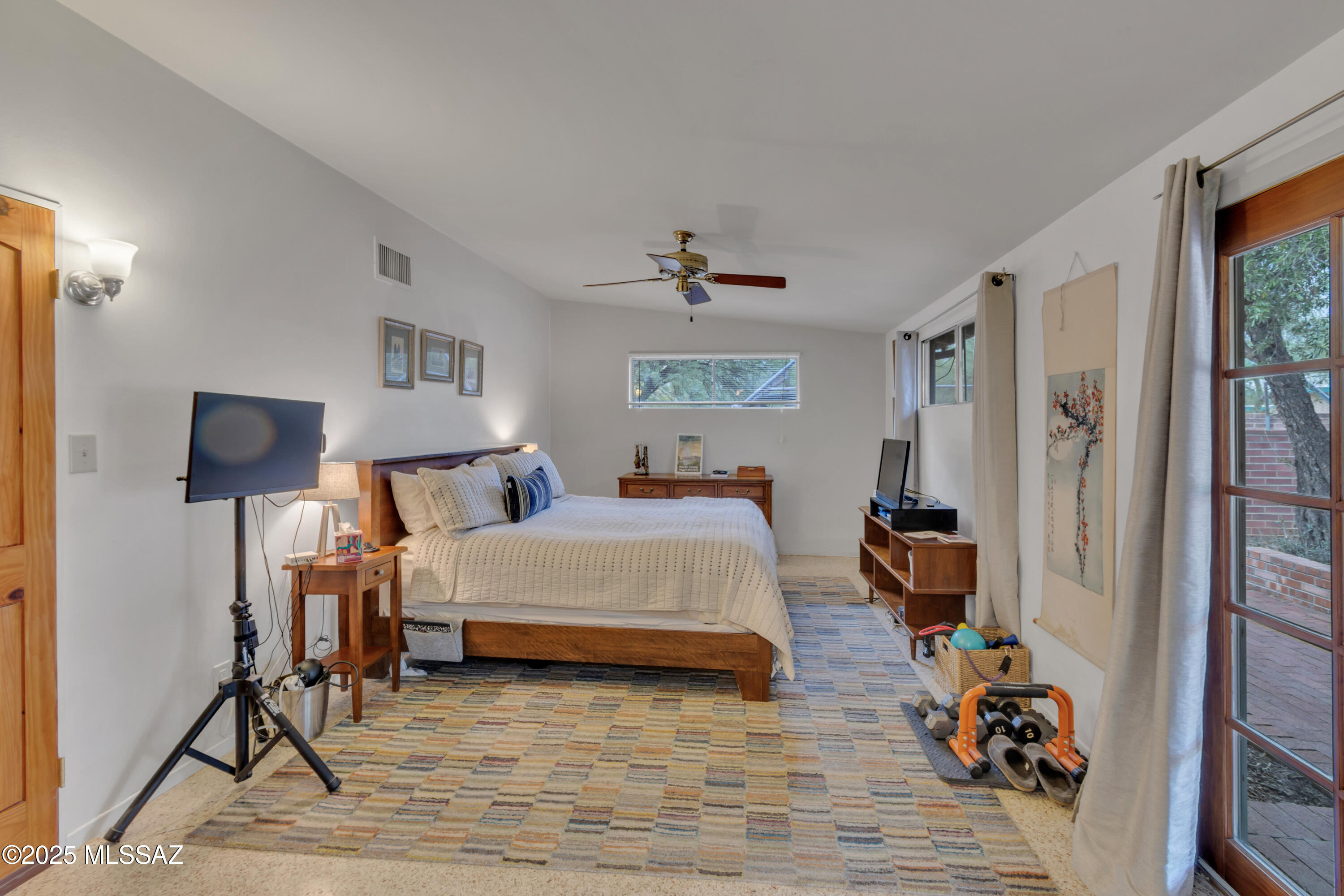 Indian Ridge Terrace (1-32) - Residential