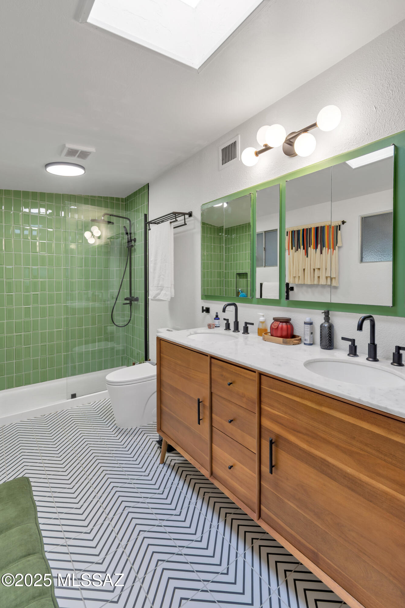 Indian Ridge Terrace (1-32) - Residential