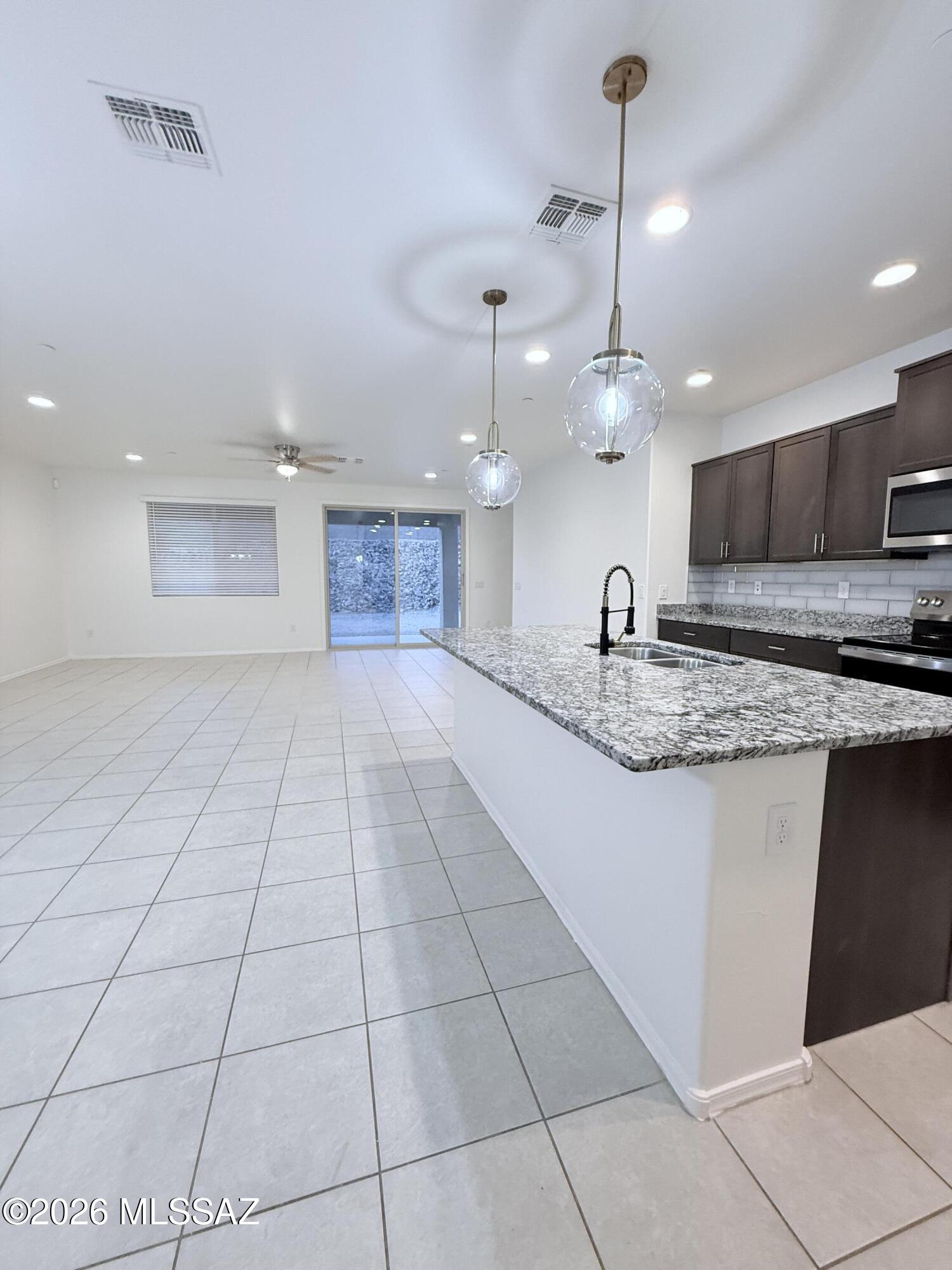 Rancho Del Lago (101-206) - Residential
