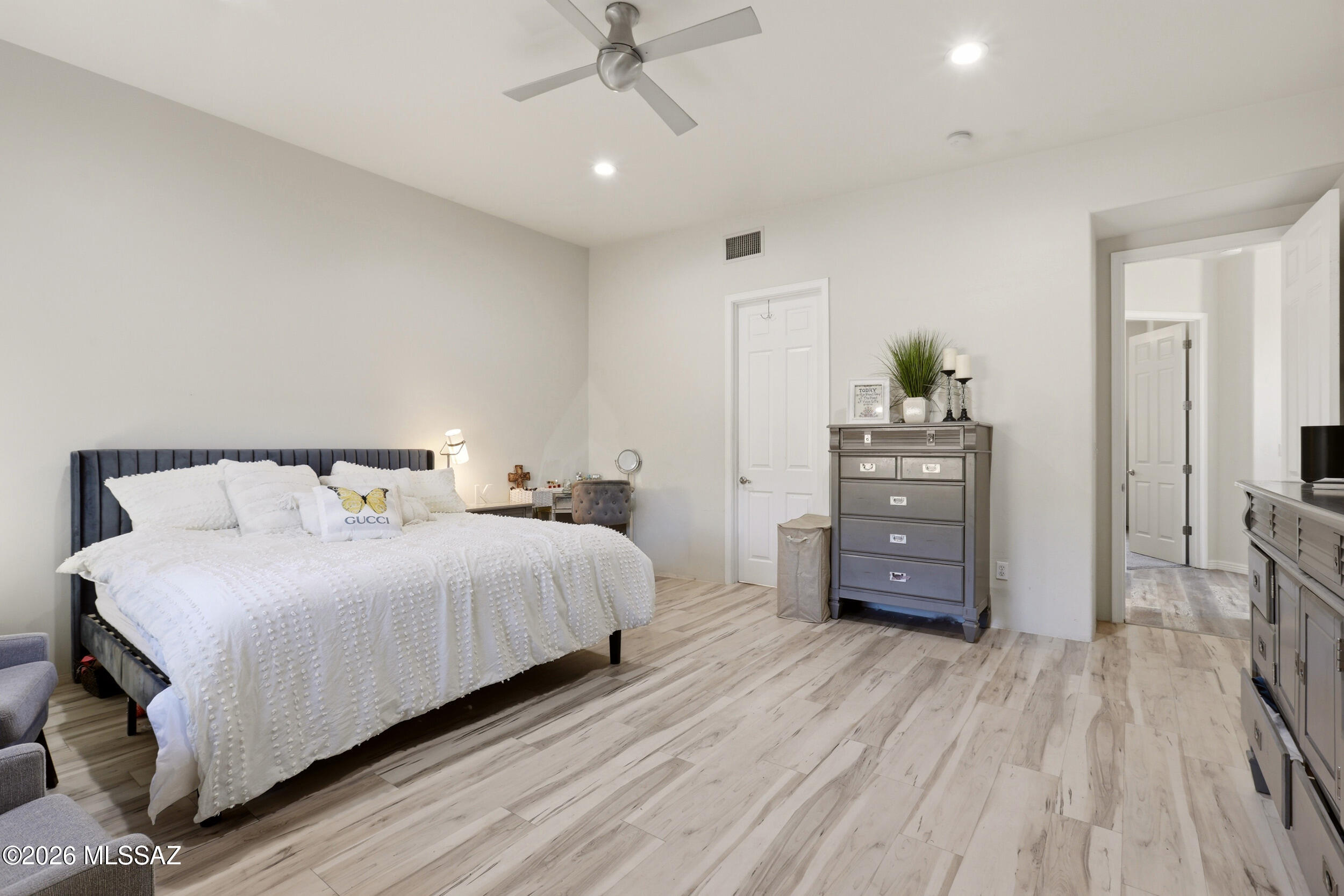 Sabino Shadows (1-27) - Residential
