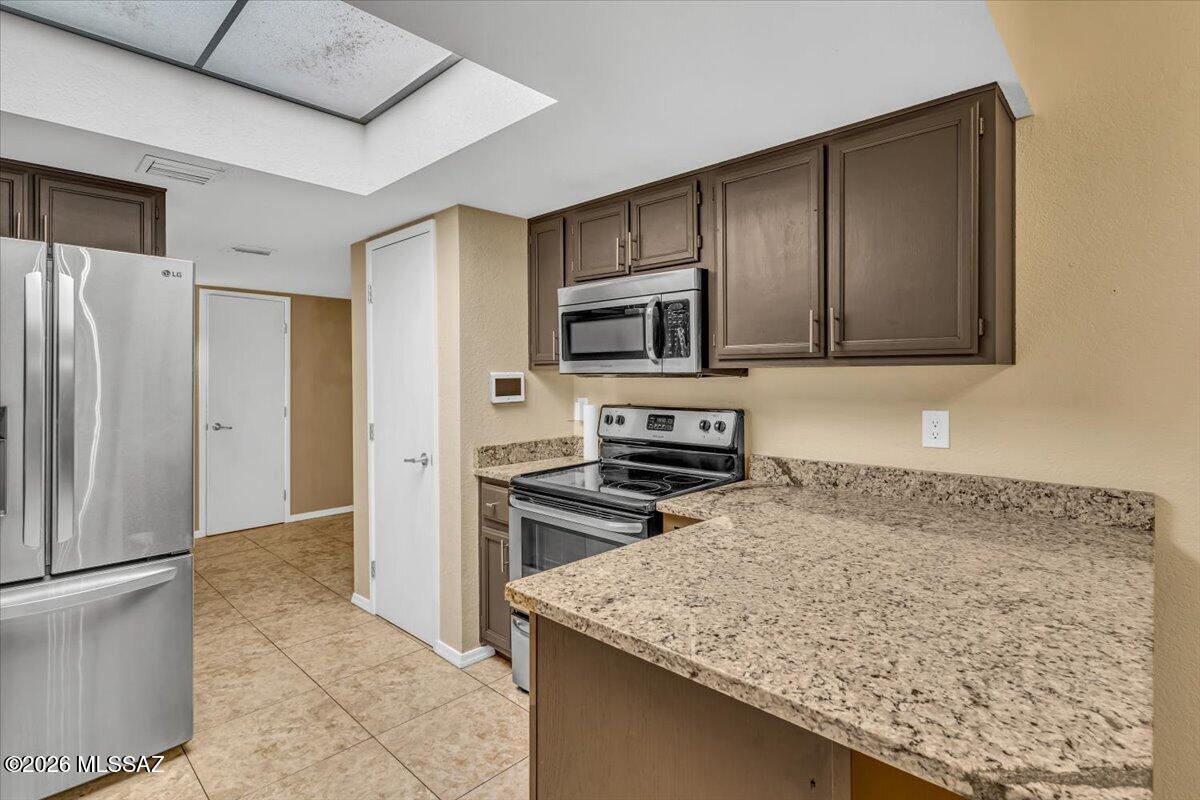 Oak Park Twnhss (1-40) - Residential