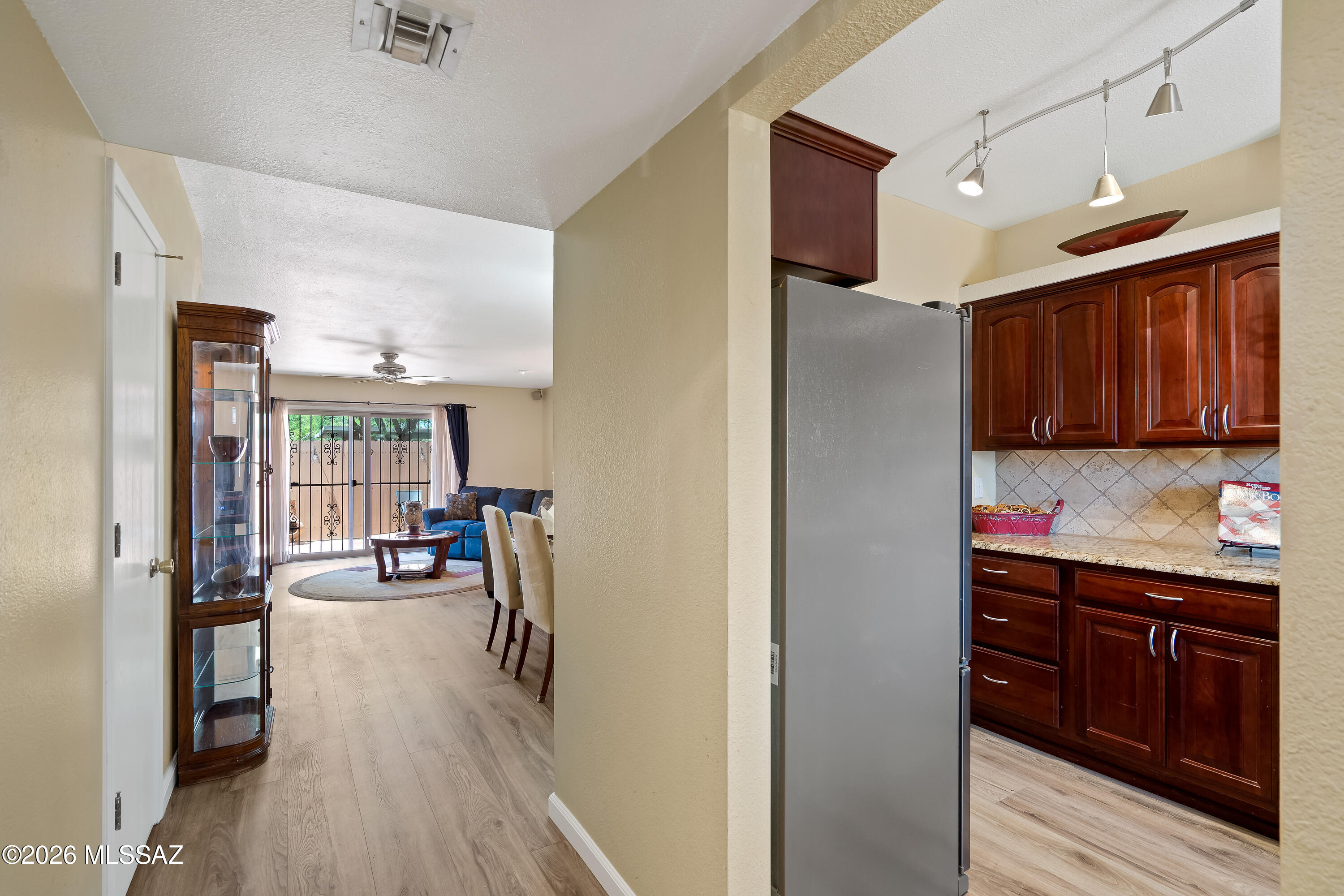 Pantano Park Townhouses - Residential
