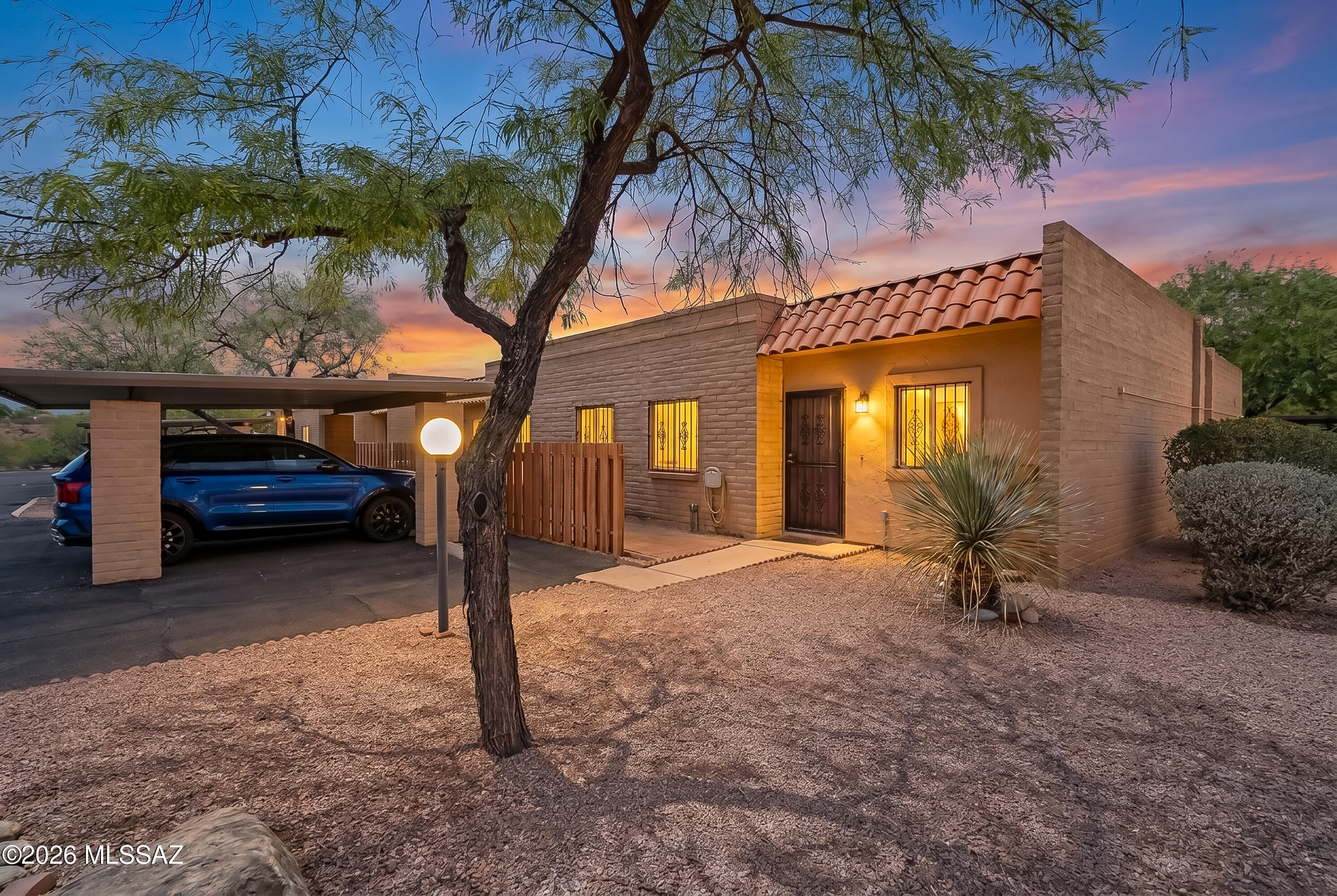 Pantano Park Townhouses - Residential