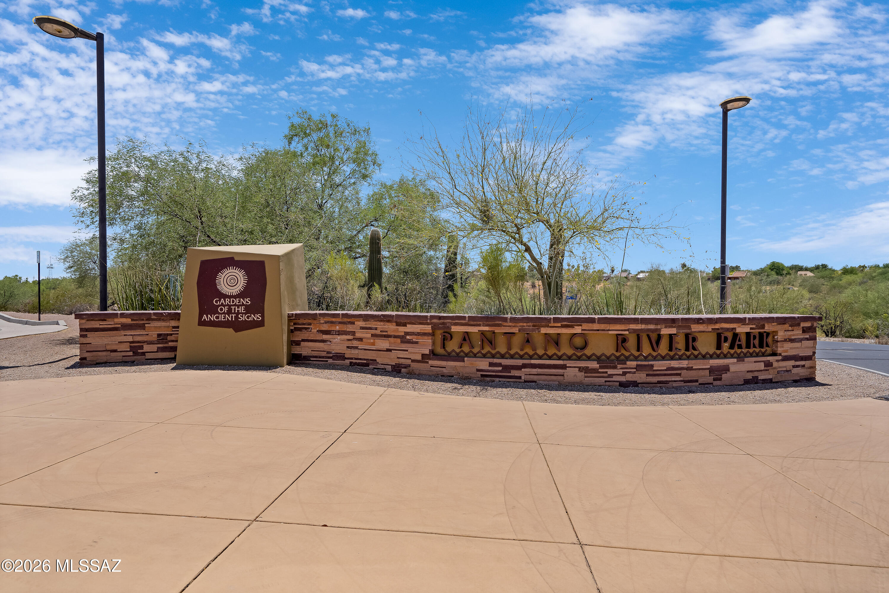 Pantano Park Townhouses - Residential