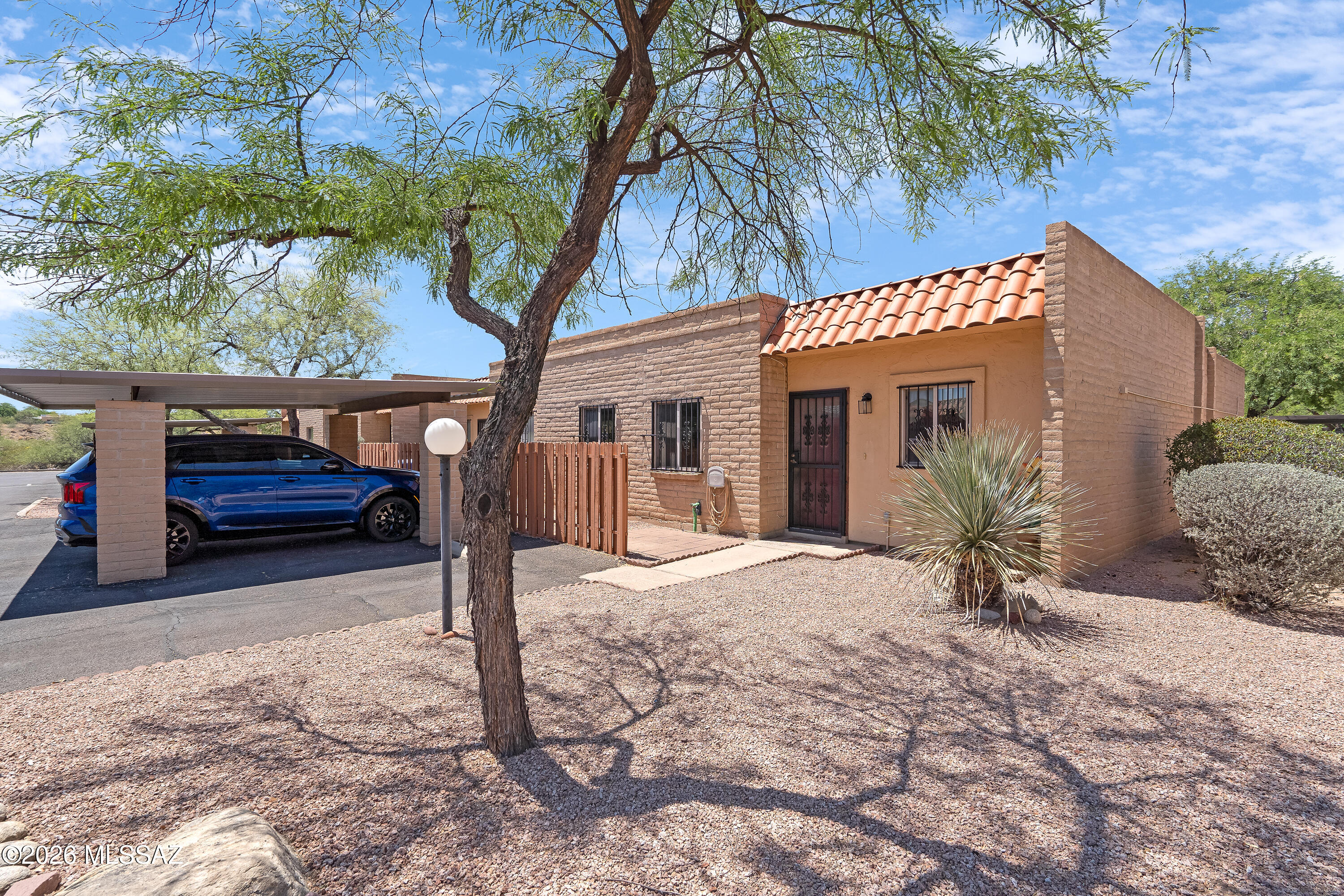Pantano Park Townhouses - Residential