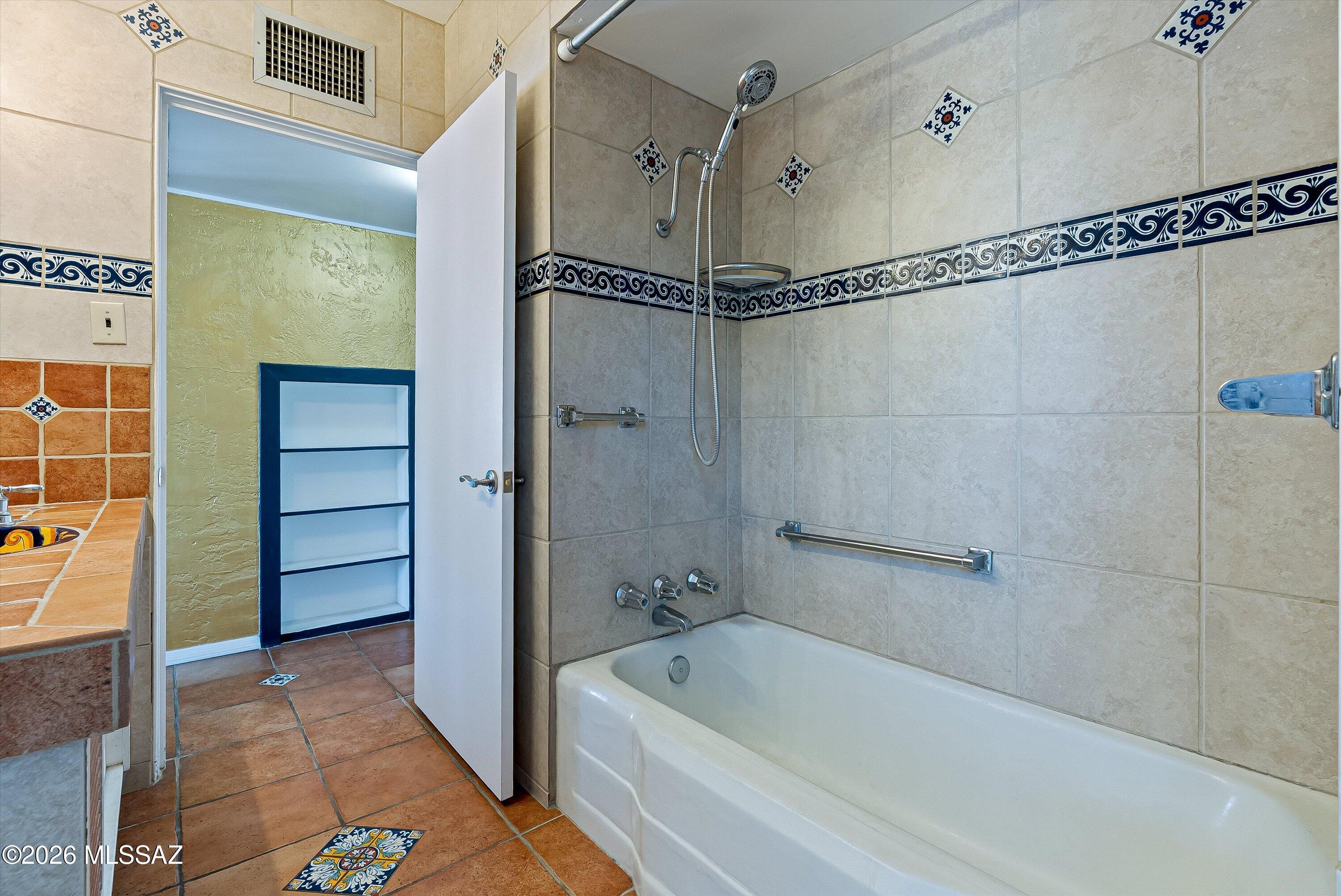 La Madera Addition - Residential