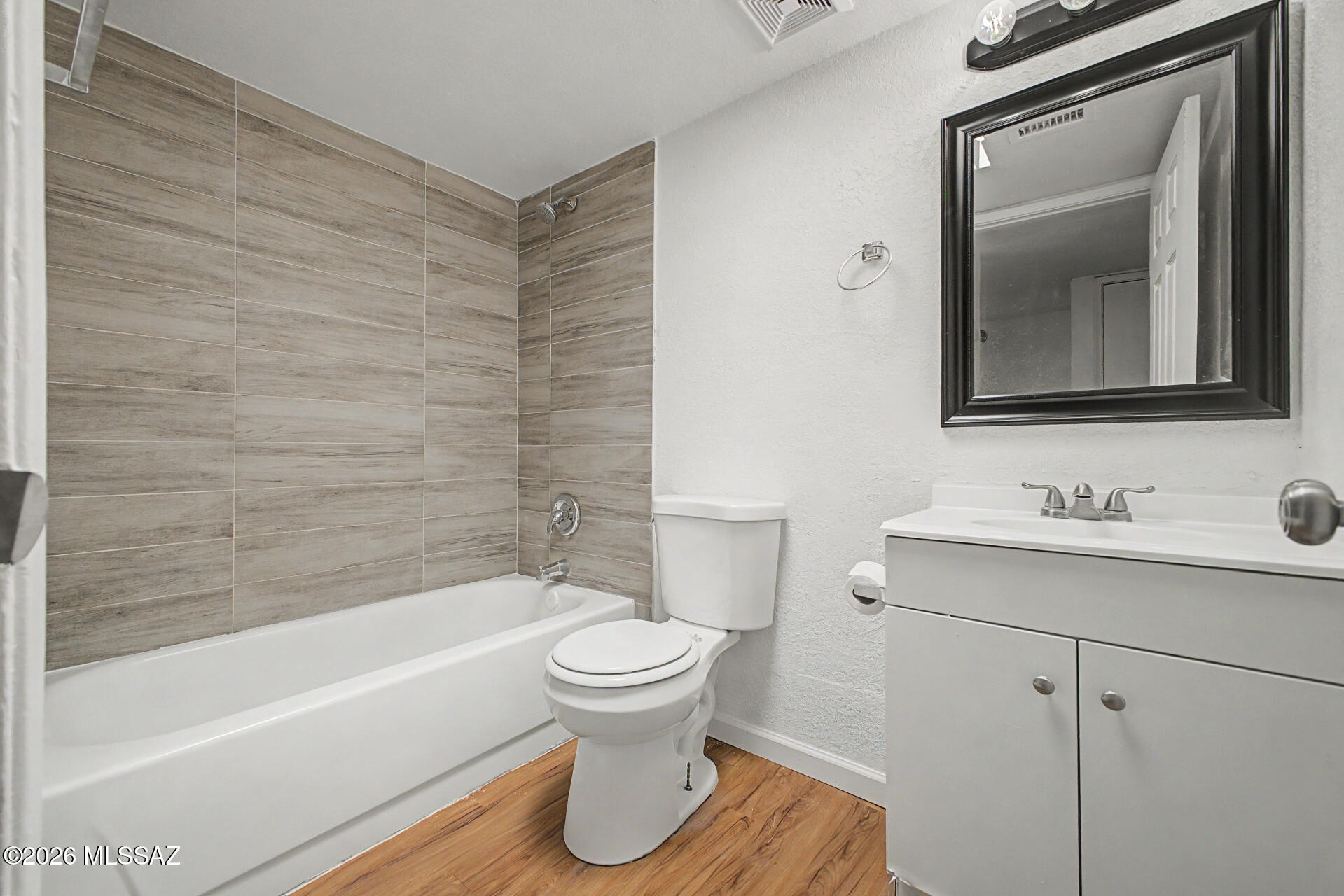 Villas Delmoral (1-23) - Residential