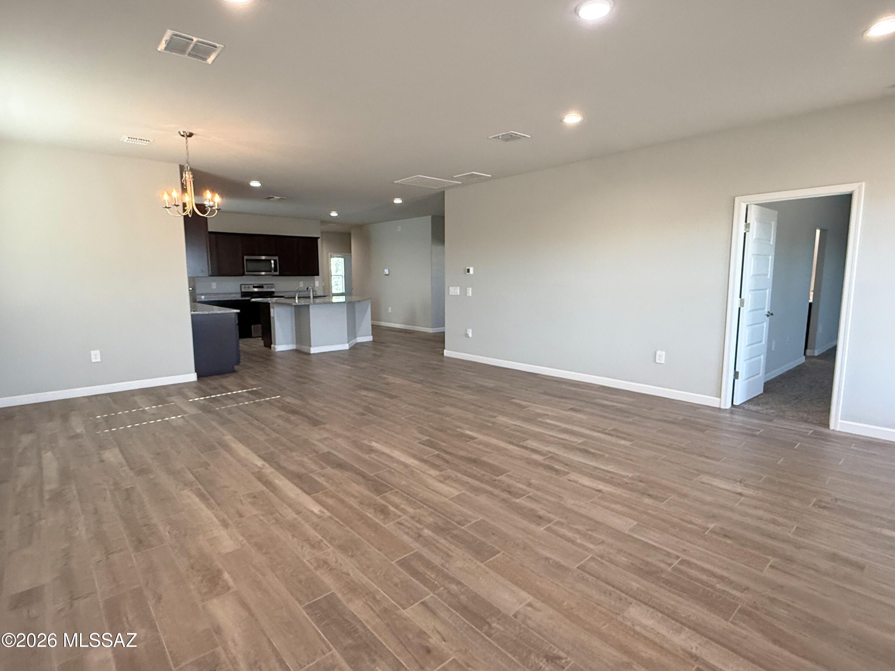 Hunter Subdivision NO. 2 (1-121) - Residential Lease