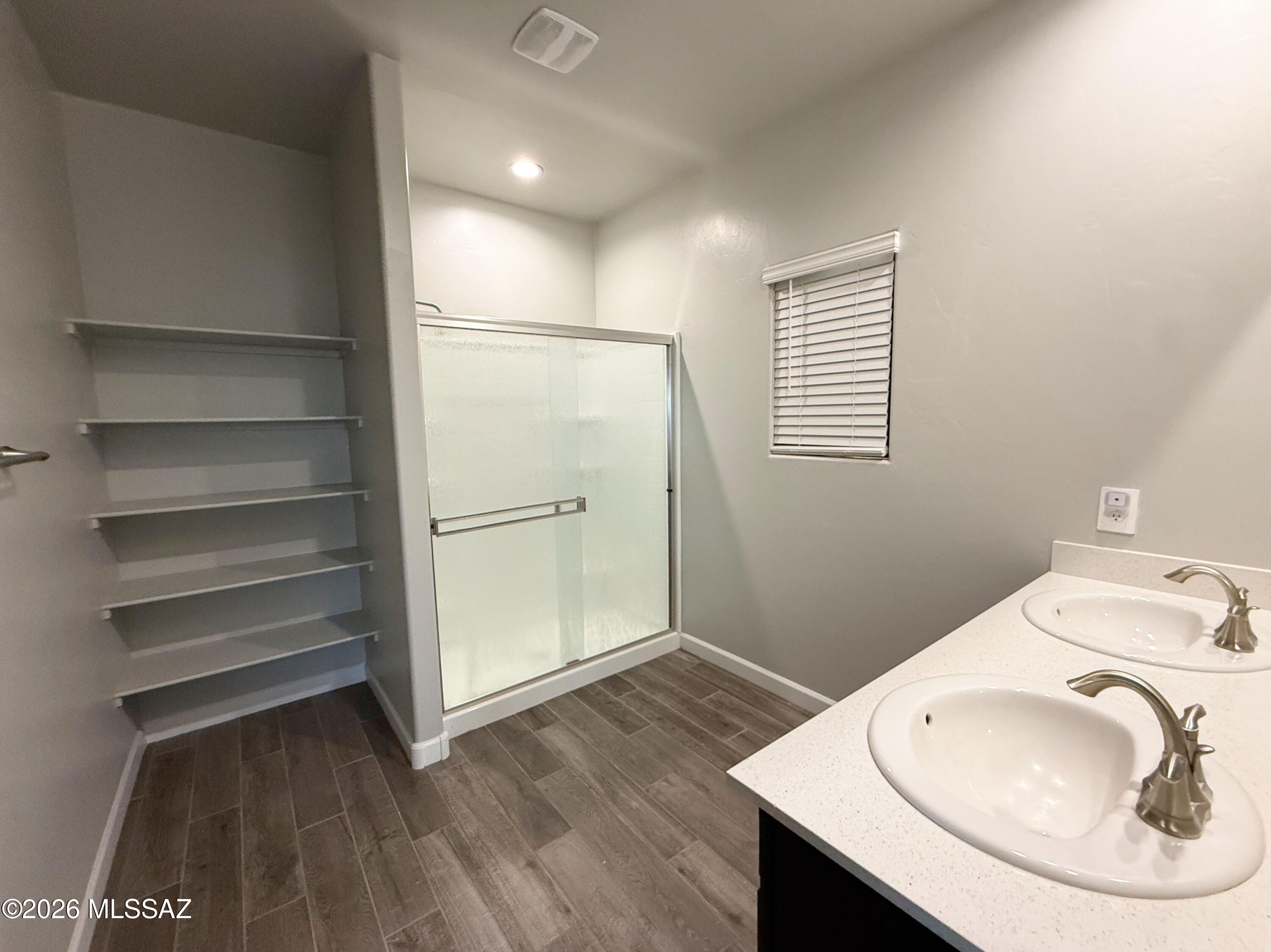 Hunter Subdivision NO. 2 (1-121) - Residential Lease