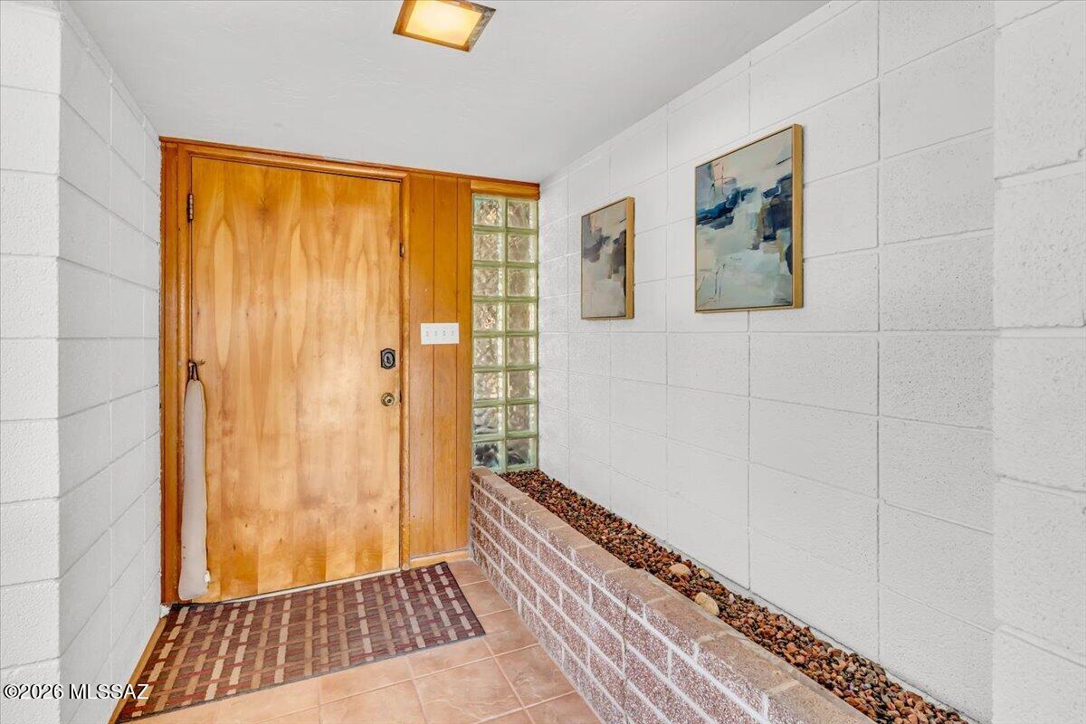 Carlos Terrace - Residential