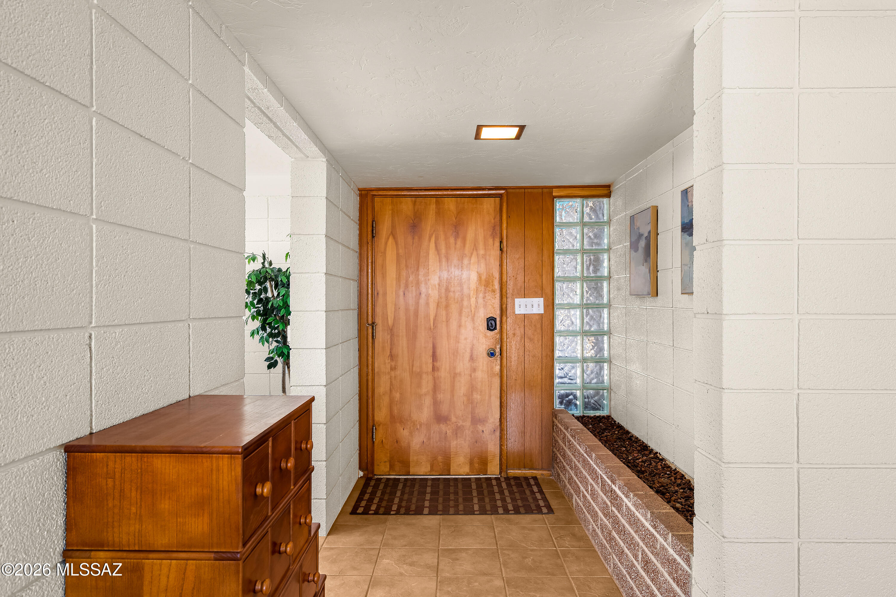 Carlos Terrace - Residential