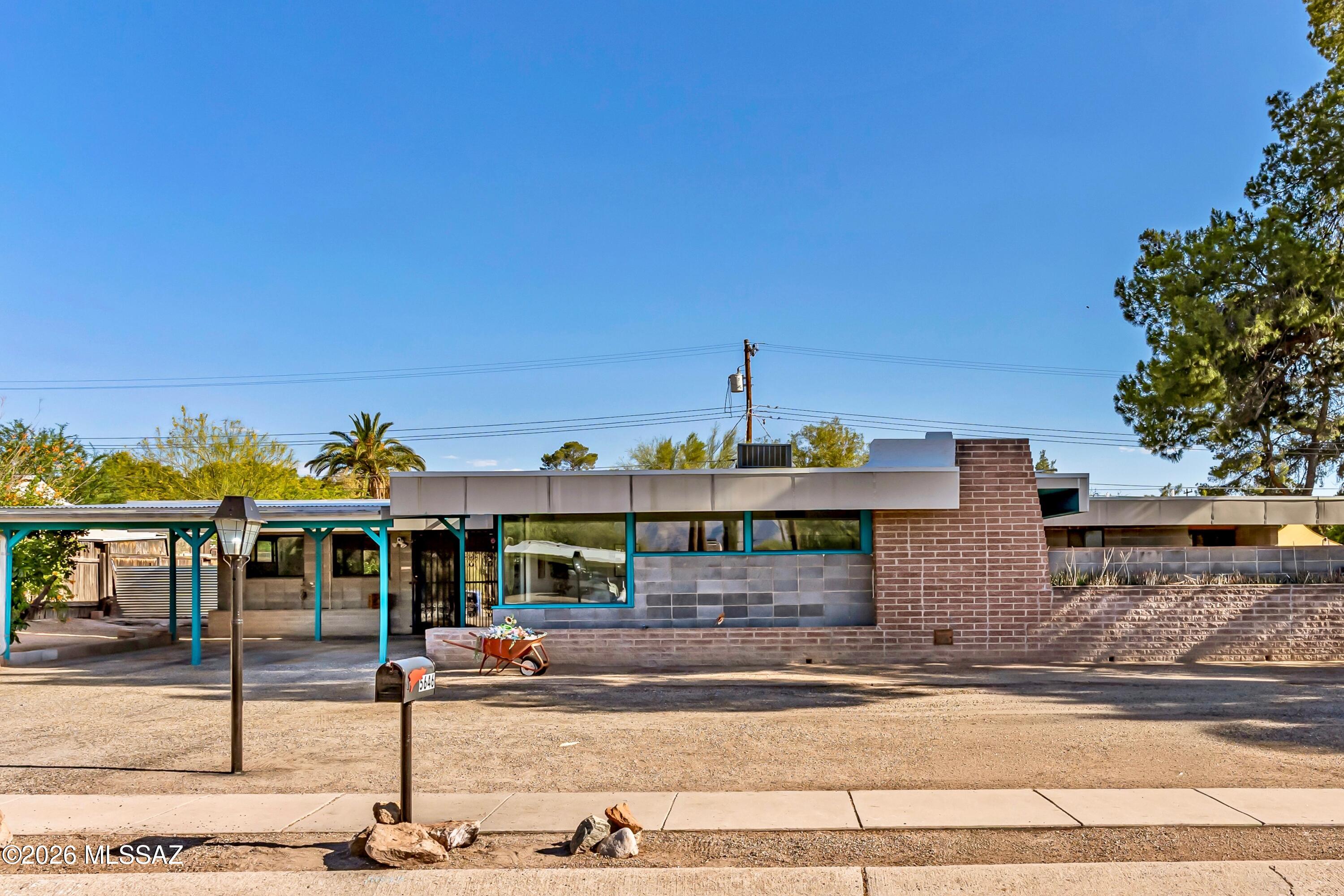 Carlos Terrace - Residential