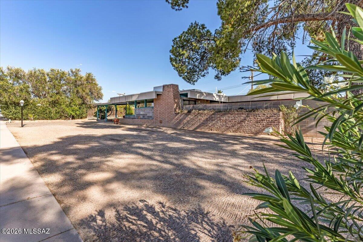 Carlos Terrace - Residential