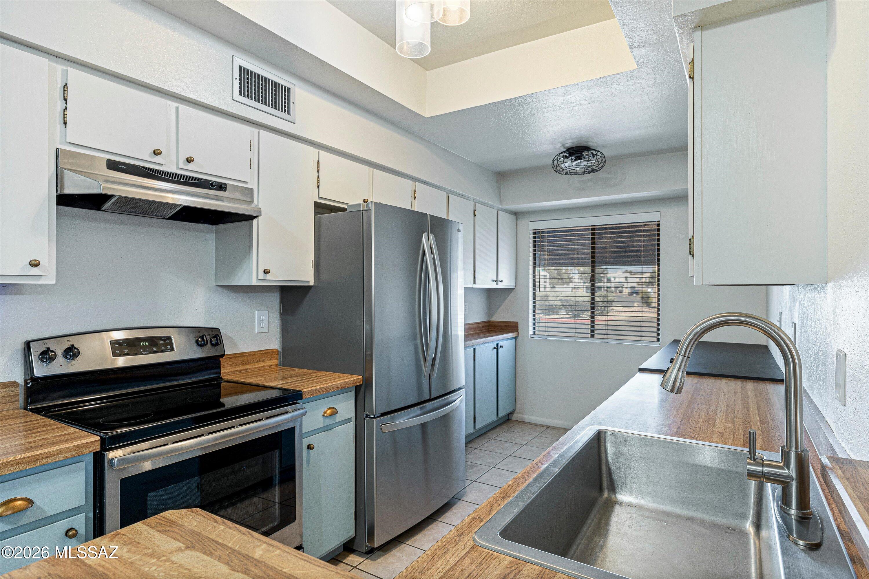 Summertree Condominiums (1-224) - Residential