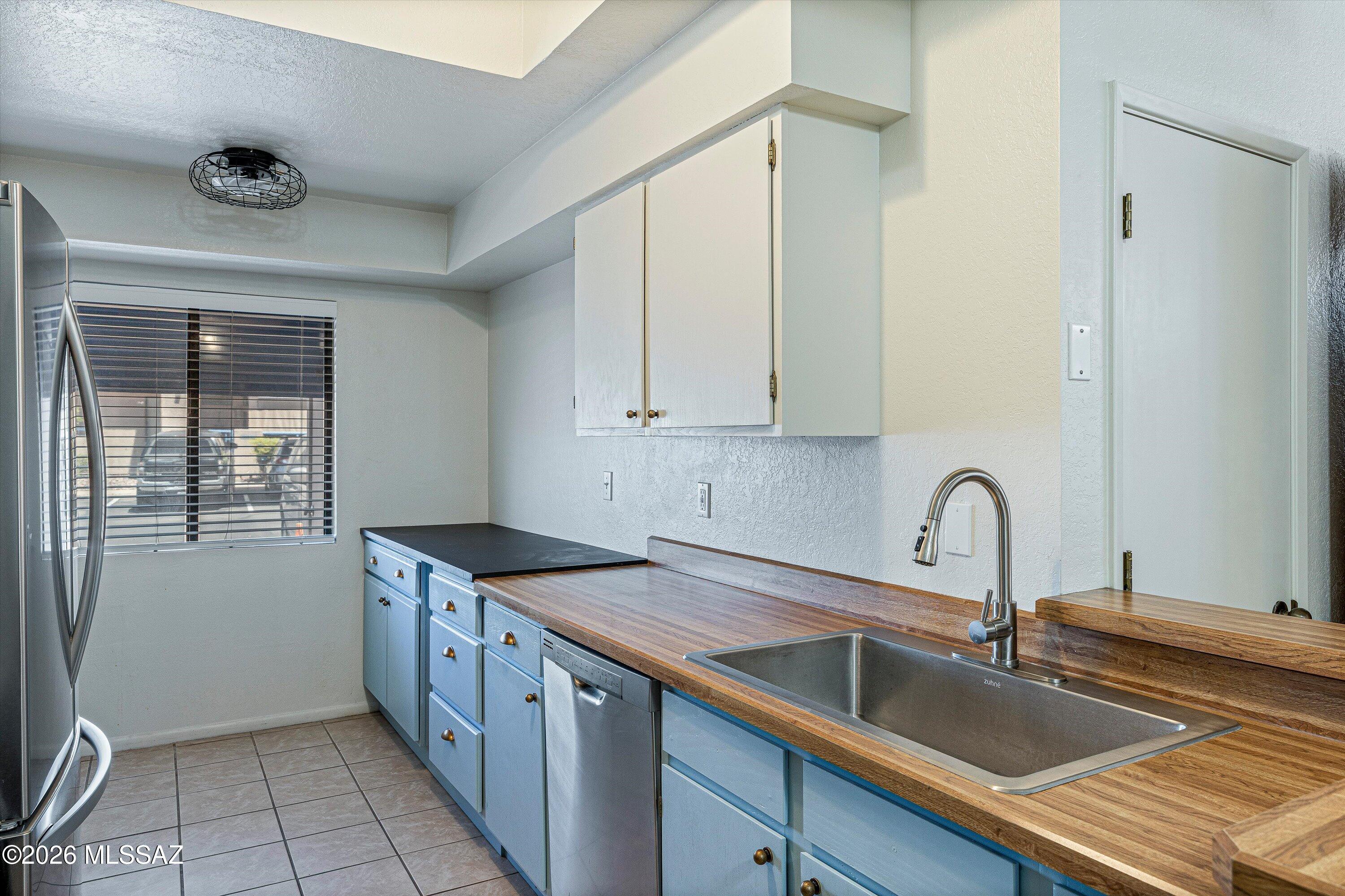 Summertree Condominiums (1-224) - Residential