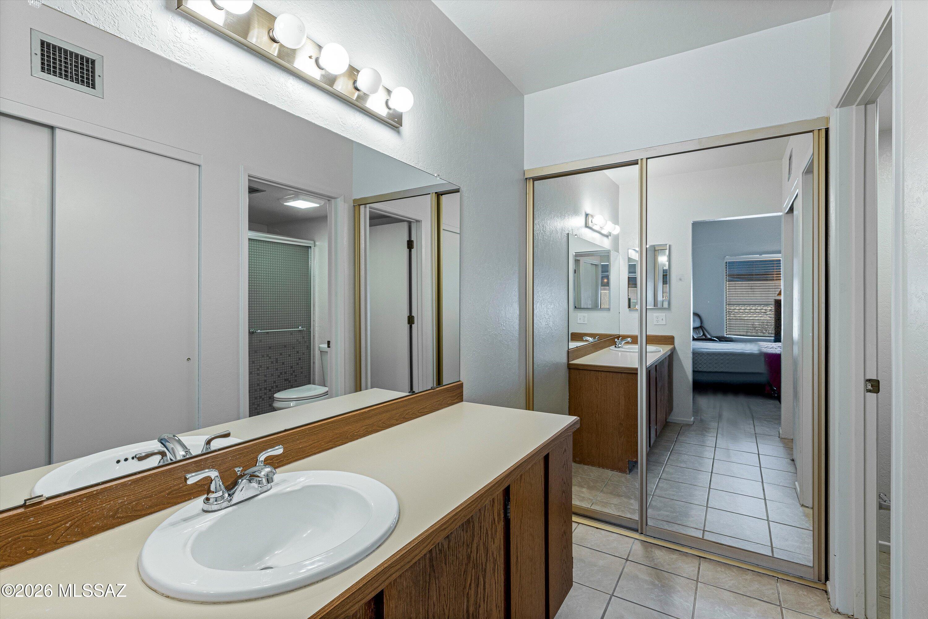 Summertree Condominiums (1-224) - Residential