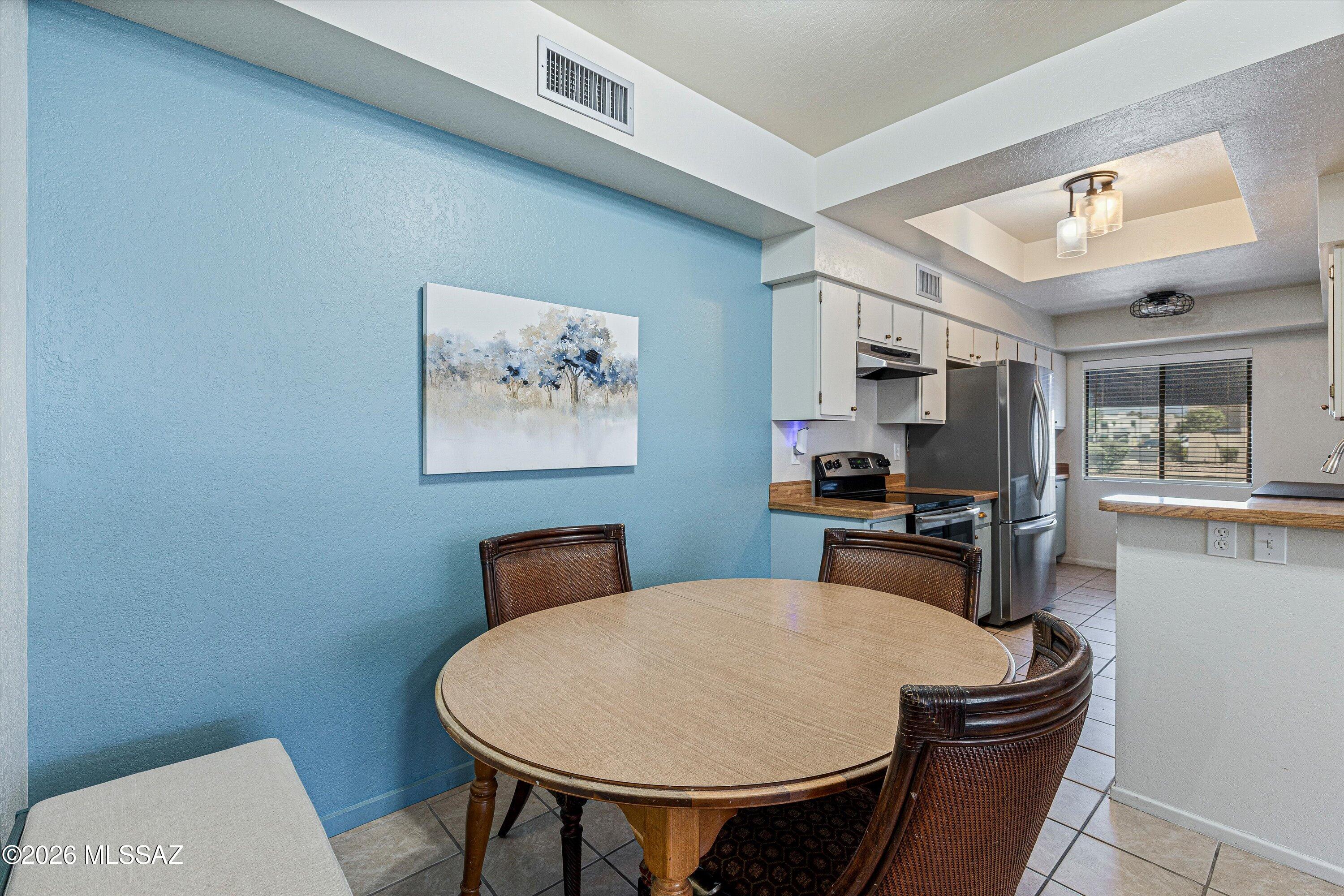 Summertree Condominiums (1-224) - Residential
