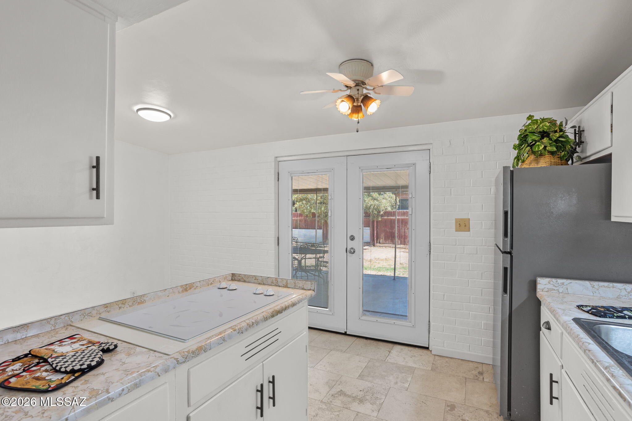 Cottonwood Manor - Residential
