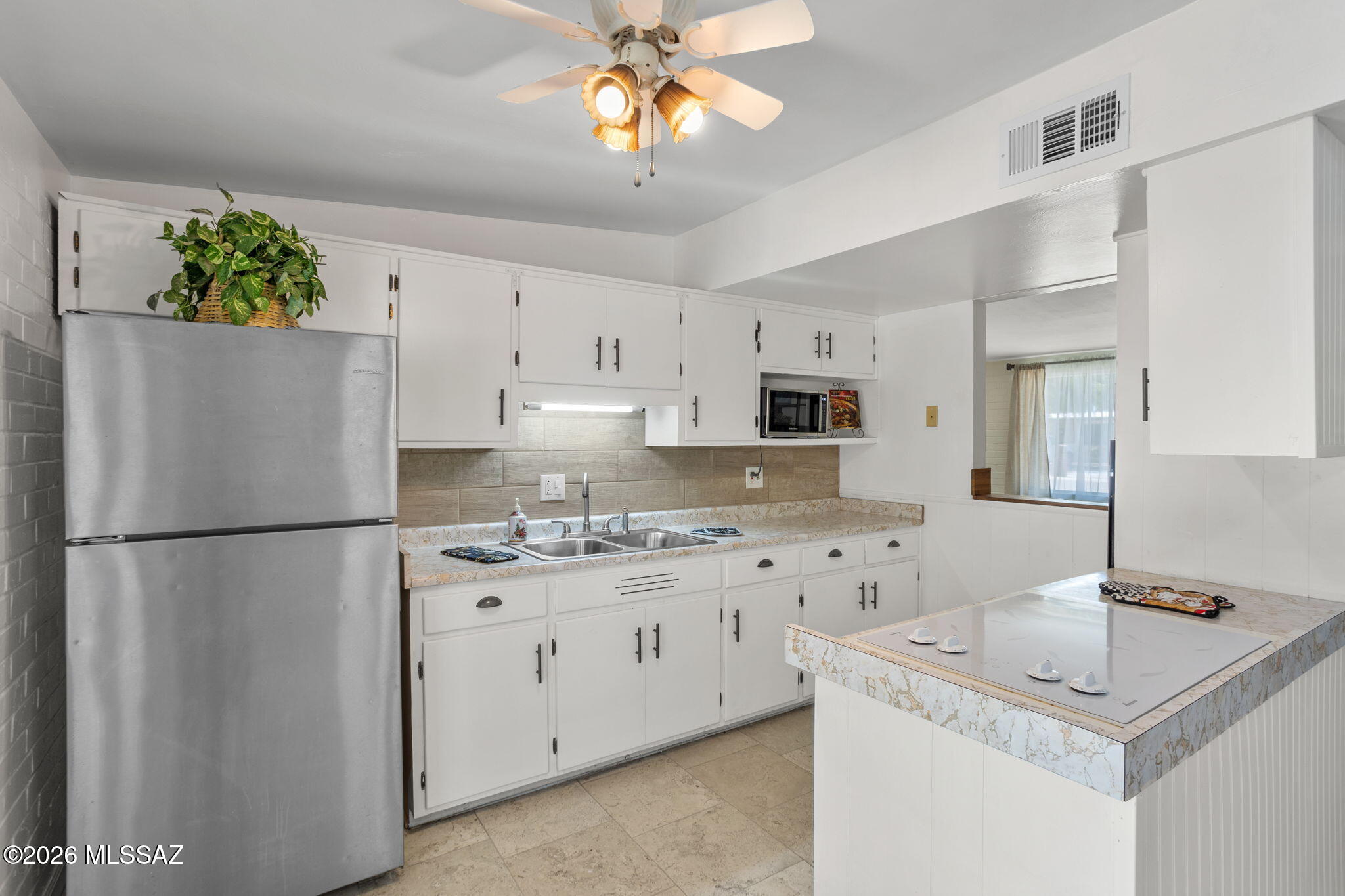Cottonwood Manor - Residential