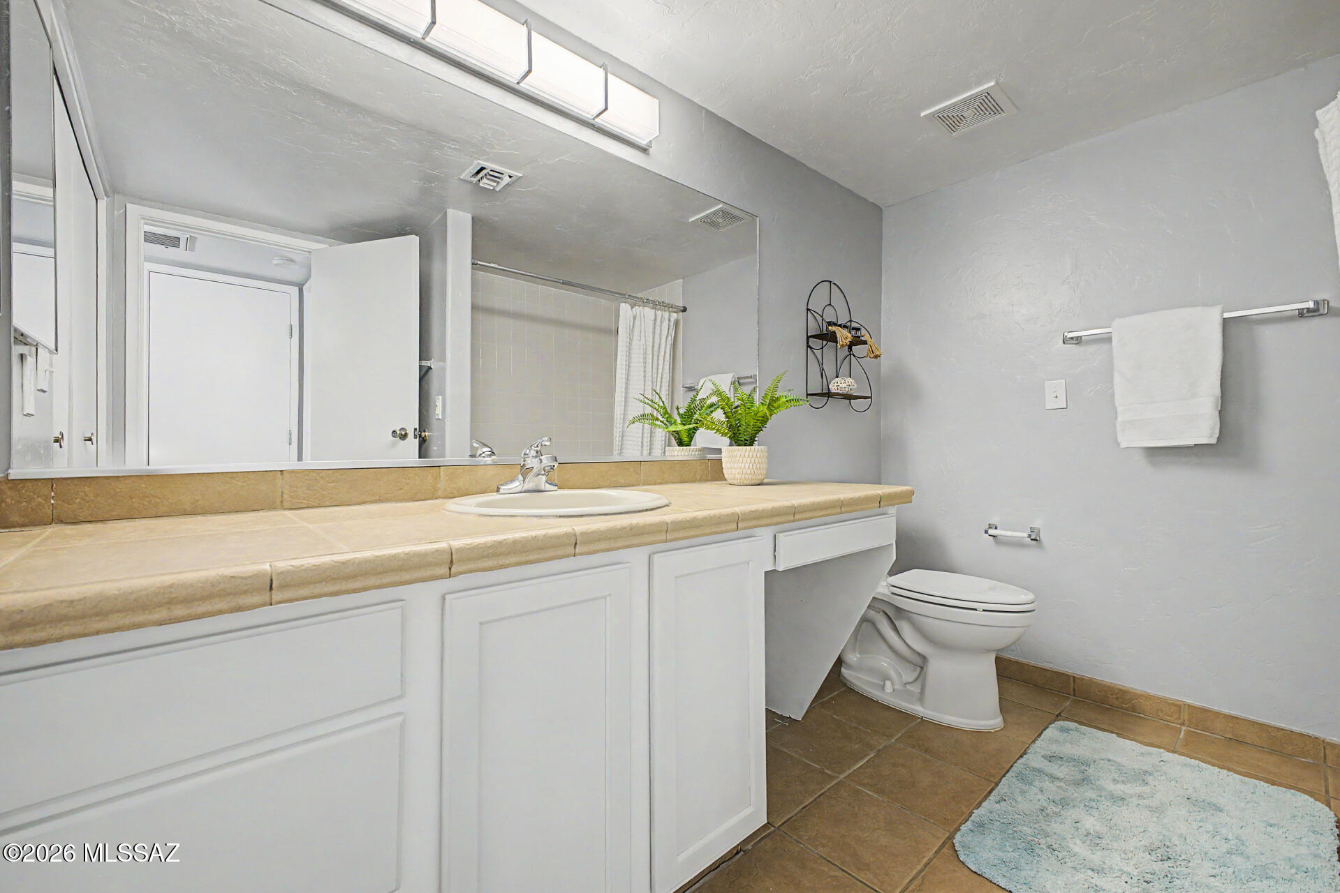 Dakotah Hills Condominium - Residential