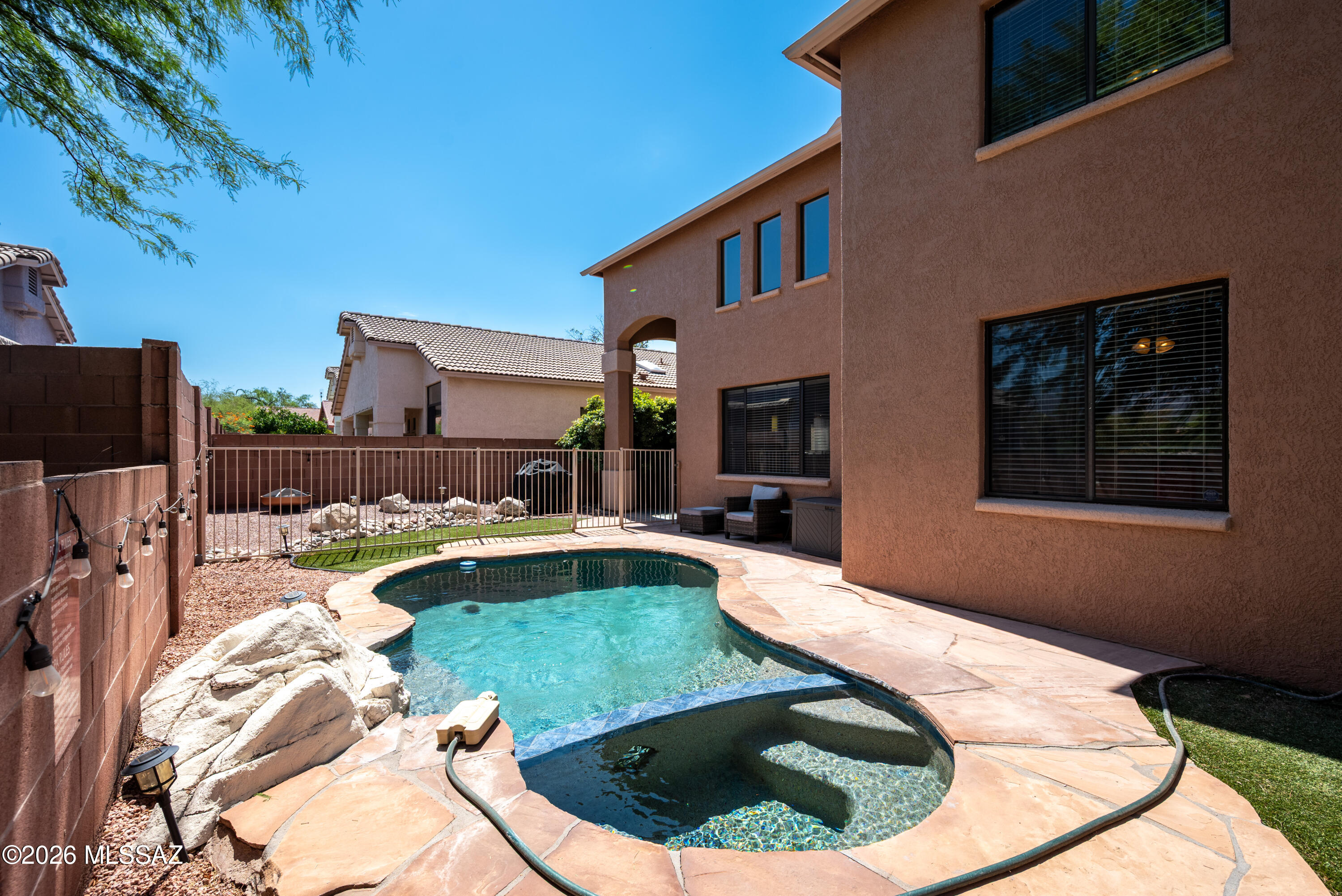 Catalina Point (1-32) - Residential Lease