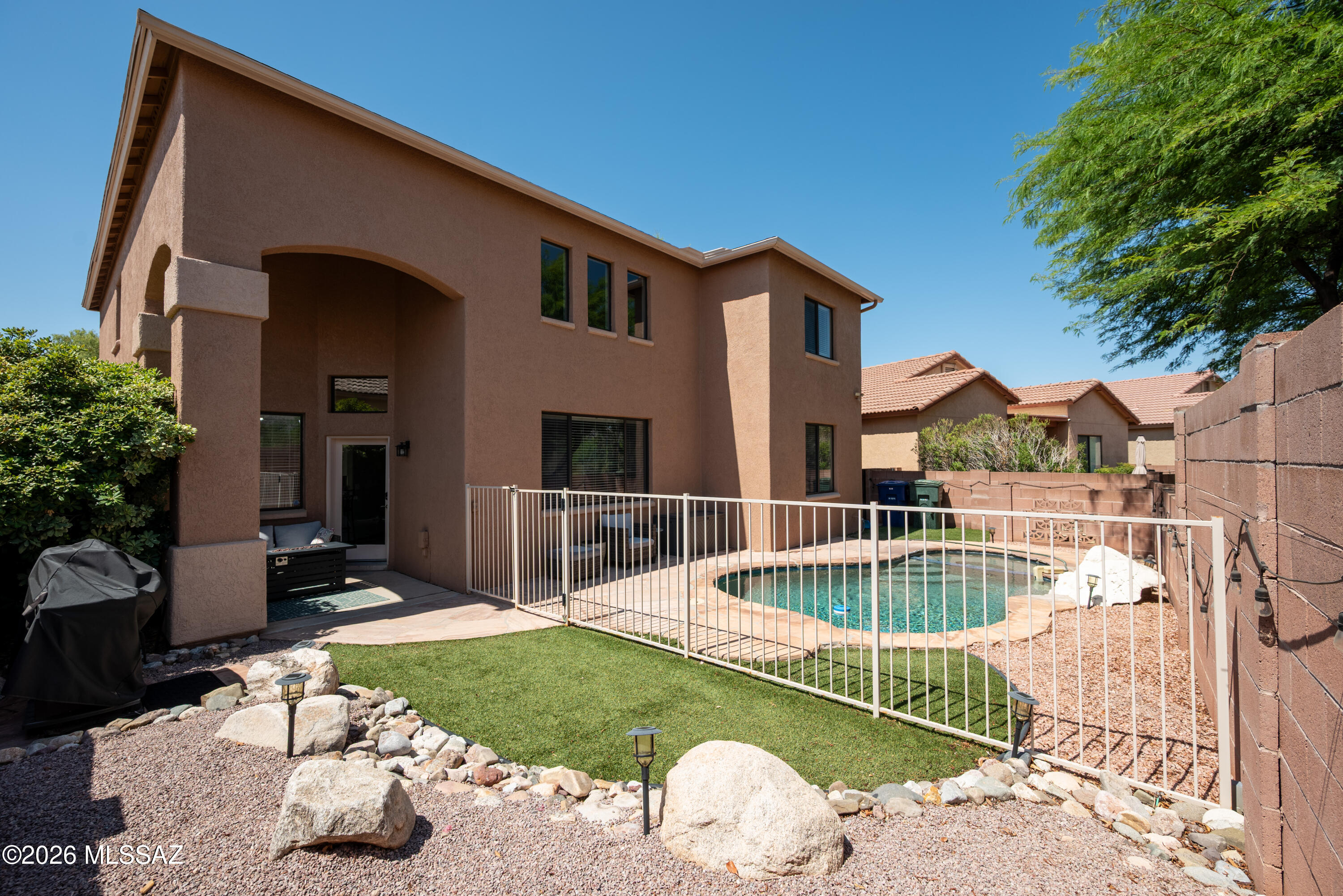 Catalina Point (1-32) - Residential Lease