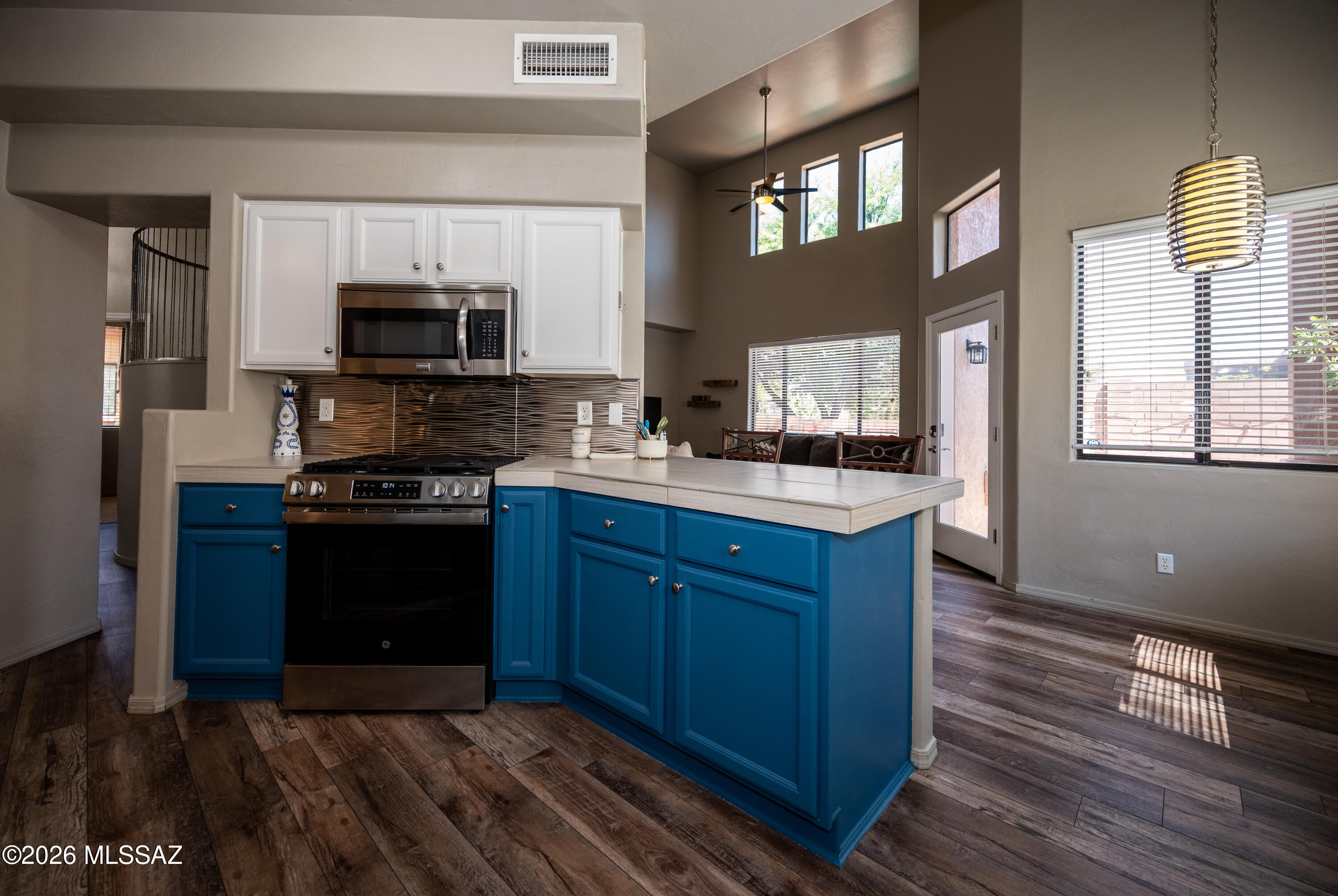 Catalina Point (1-32) - Residential Lease