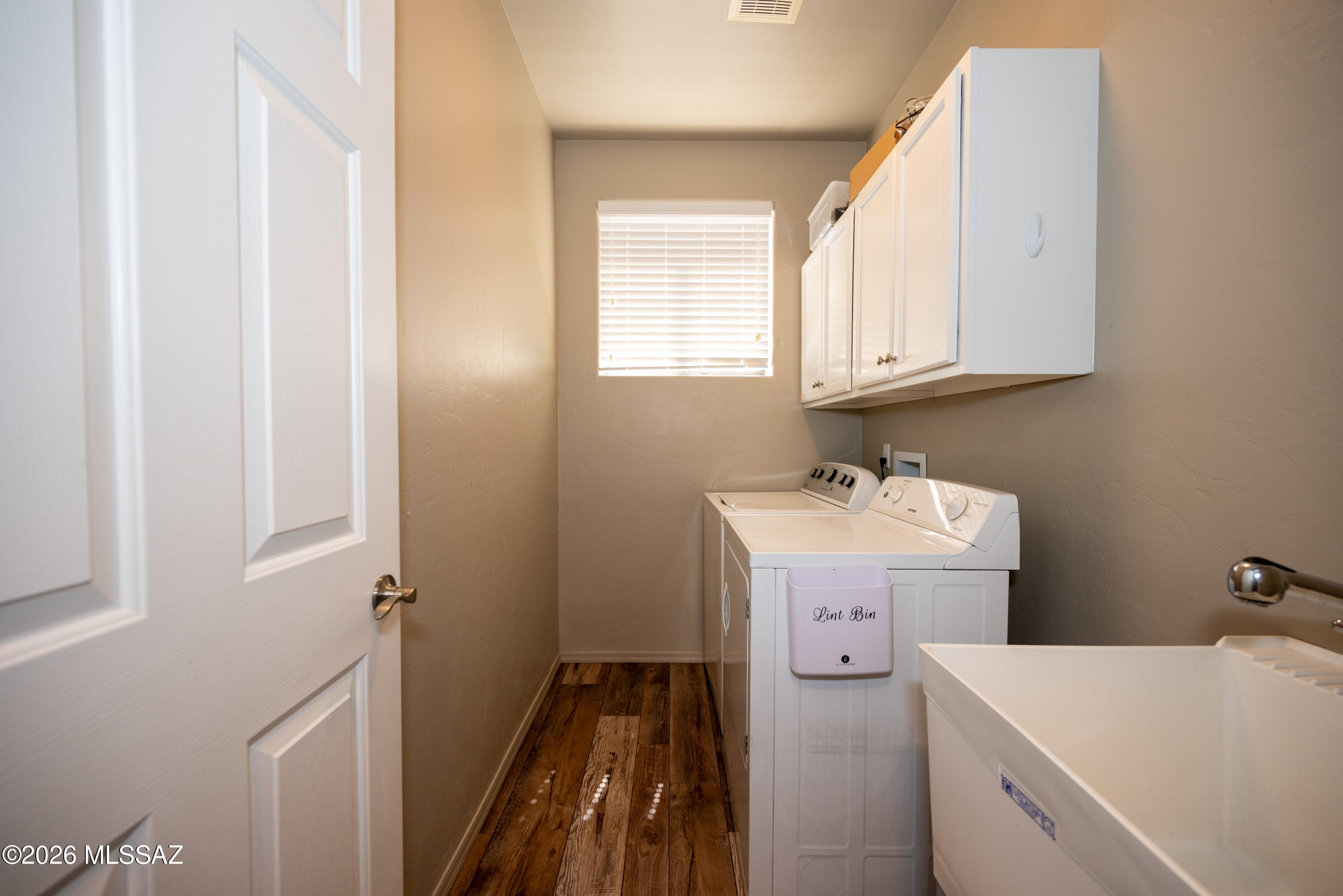 Catalina Point (1-32) - Residential Lease