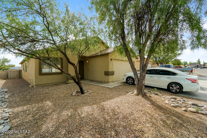 Find your place in Tucson! This spacious 3-bed, 2-bath home welcomes you with bright open spaces, a modern kitchen, and a private backyard perfect for outdoor gatherings. Set in a vibrant, well-maintained community, you'll love being close to parks, schools, and local amenities.

Professionally managed by Reszi, every home comes with 24/7 maintenance support, flexible leasing options, and our convenient Zero Deposit program. Whether you're relocating, starting fresh, or settling down, this home offers the perfect foundation for your next chapter.

Come see why so many residents call Reszi home -- schedule your tour today!
