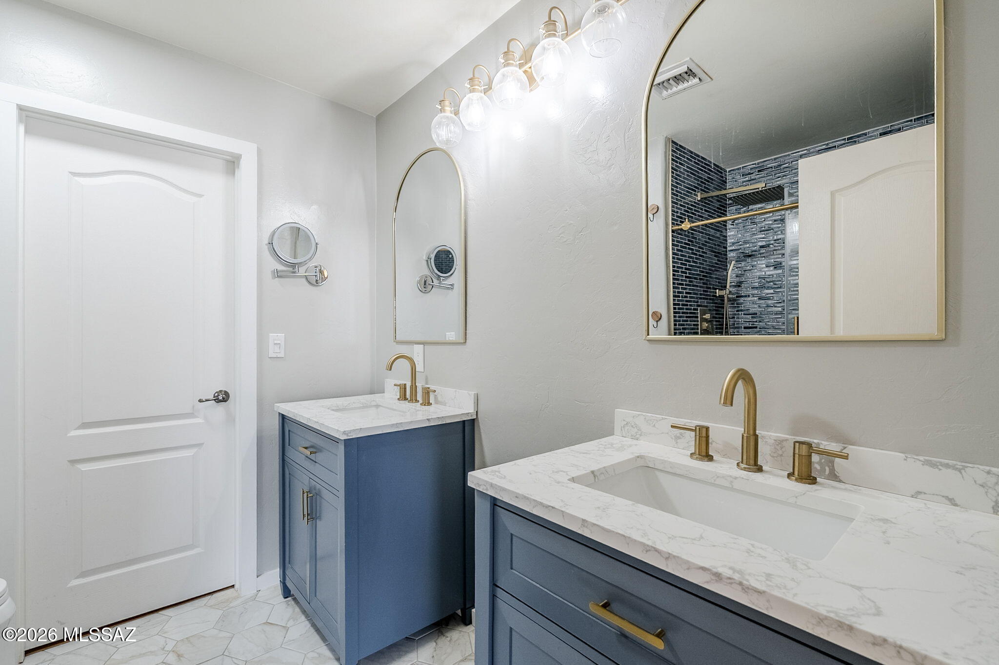 Twin Peaks Highland (1-119) - Residential