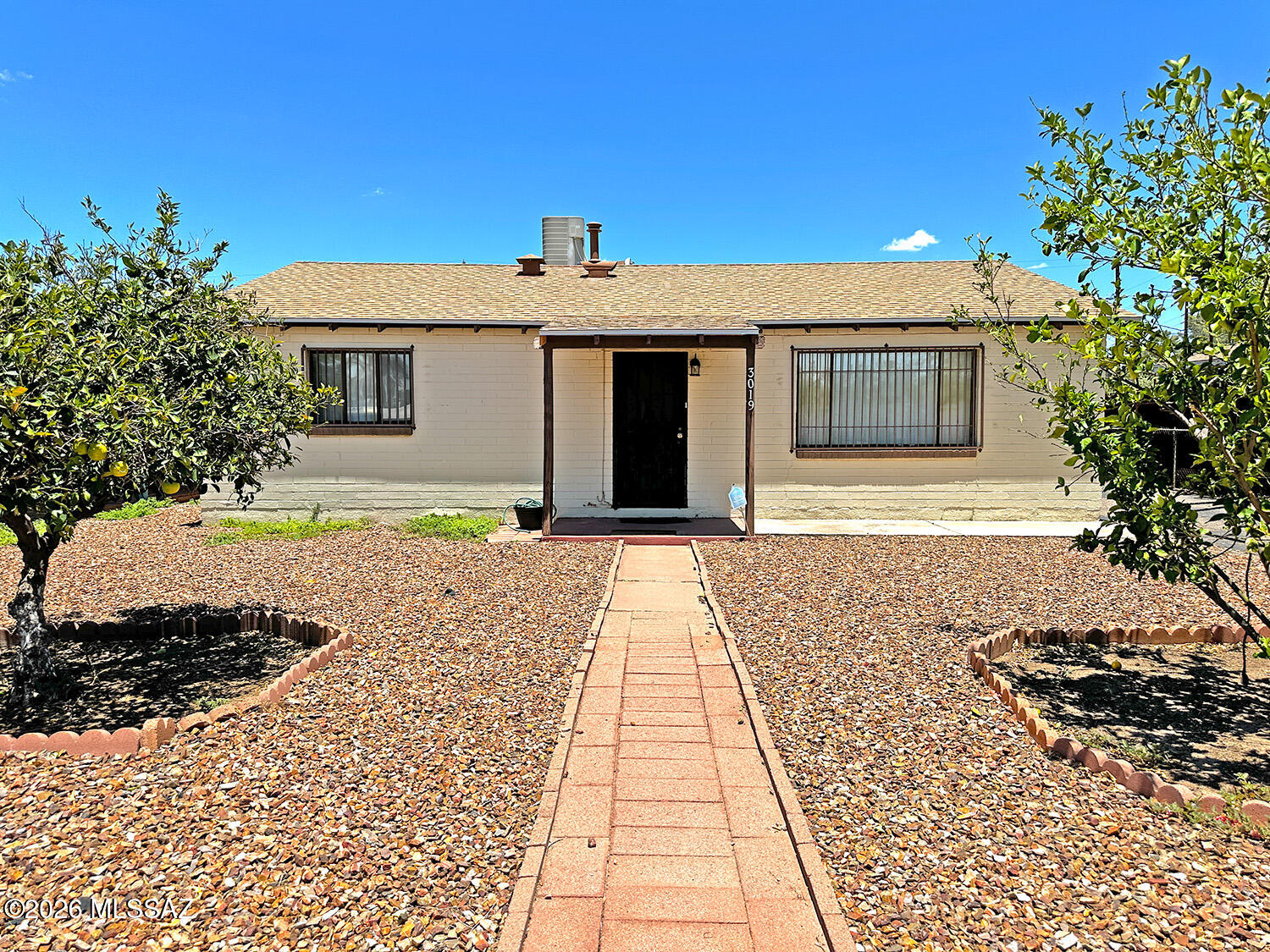 Country Club Manor - Residential