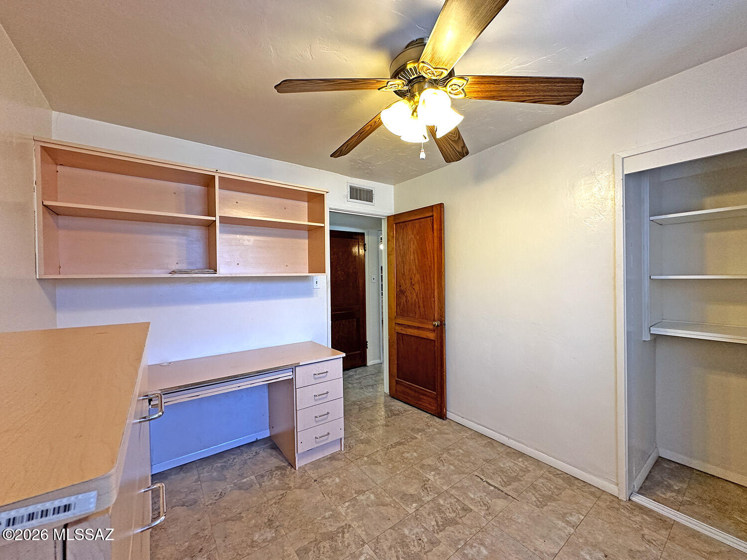 Country Club Manor - Residential