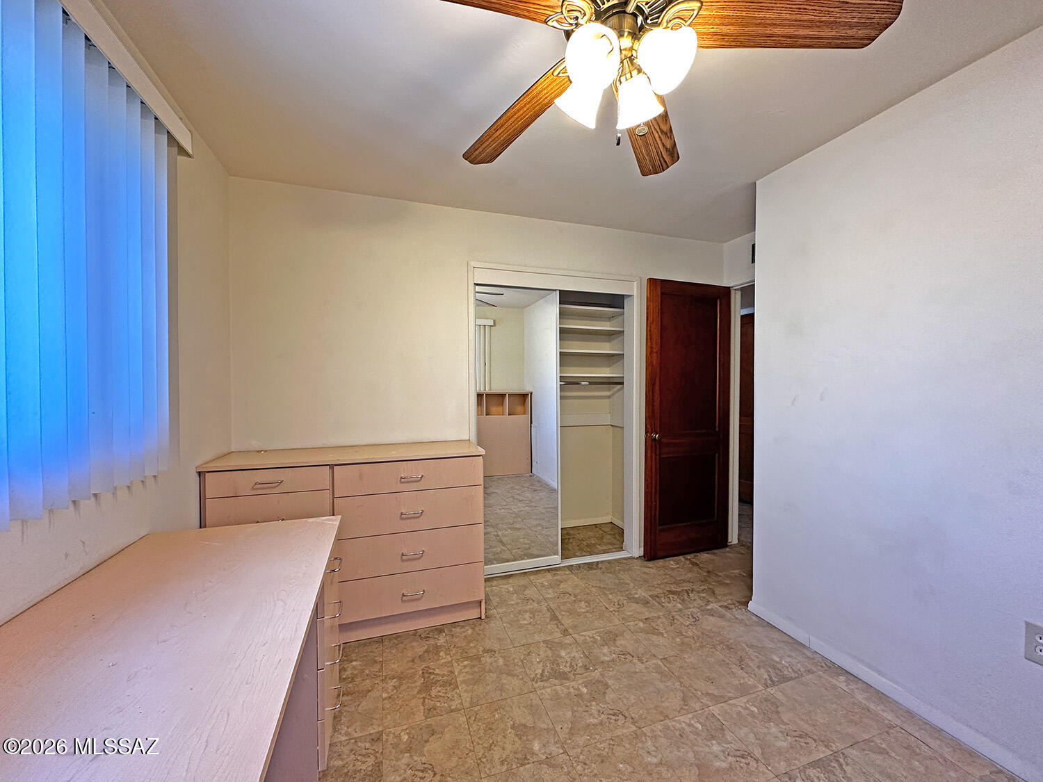 Country Club Manor - Residential