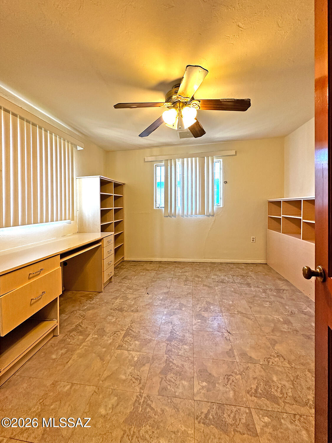 Country Club Manor - Residential