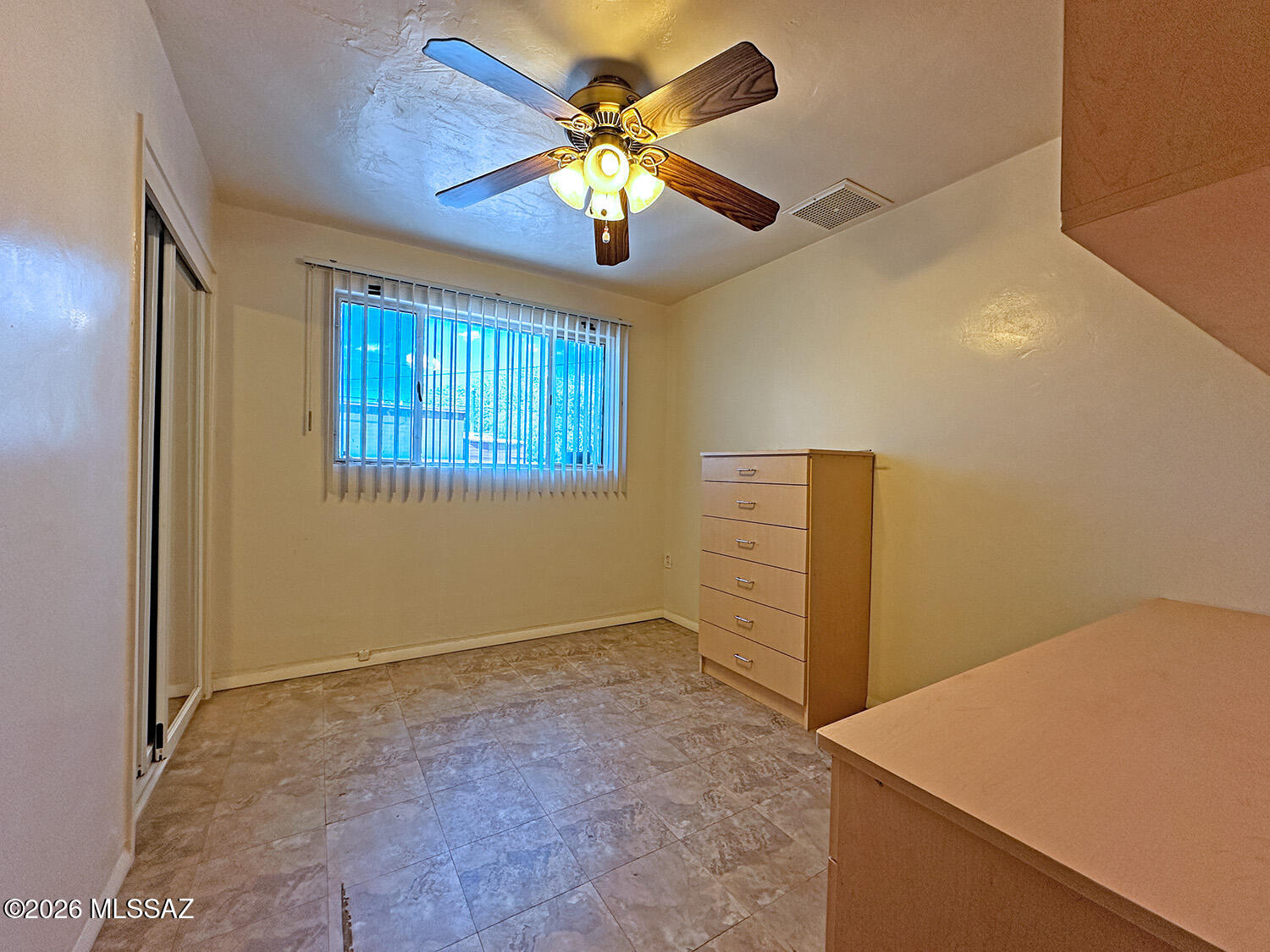 Country Club Manor - Residential